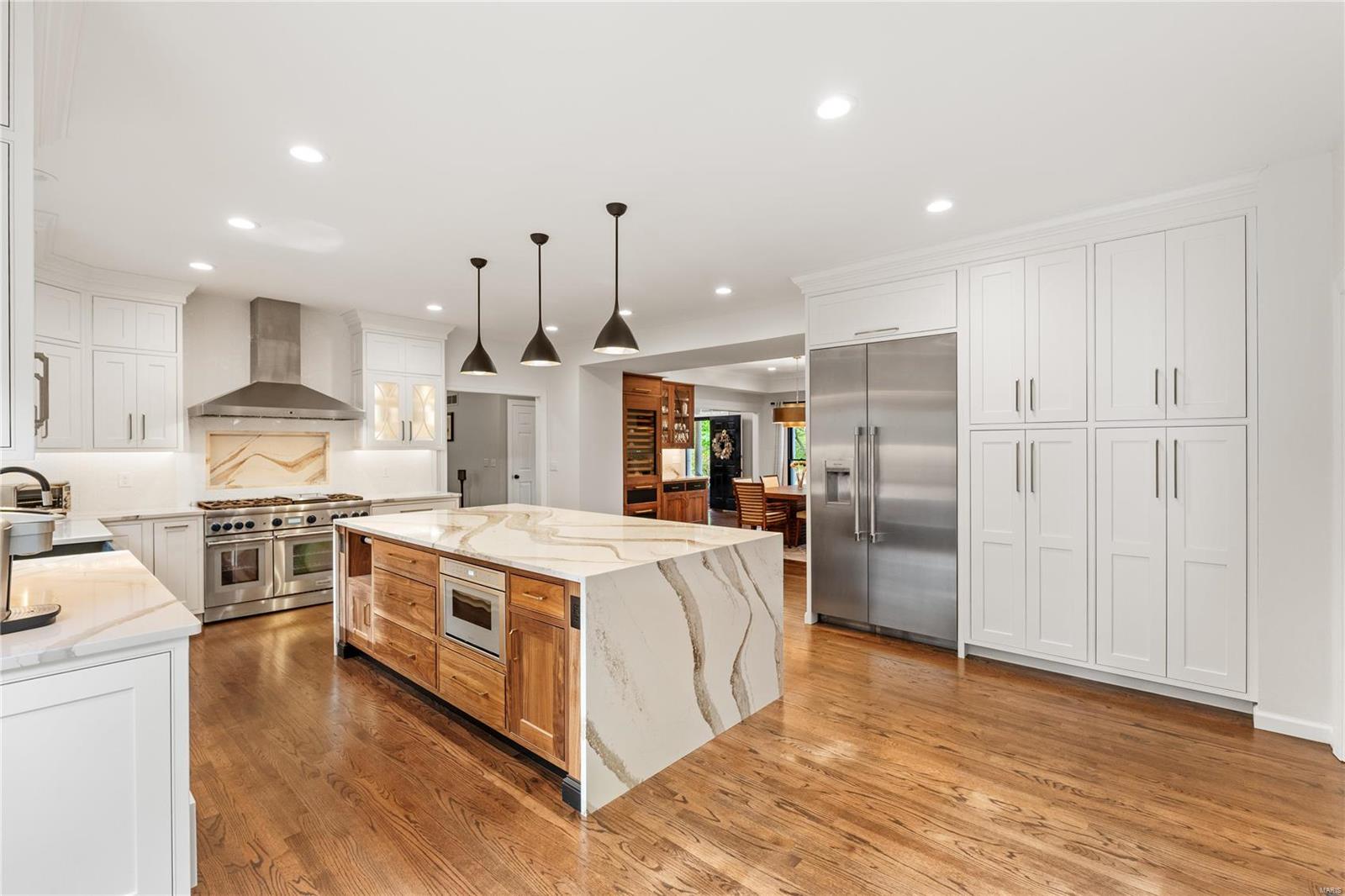 Pointe Essex - Residential