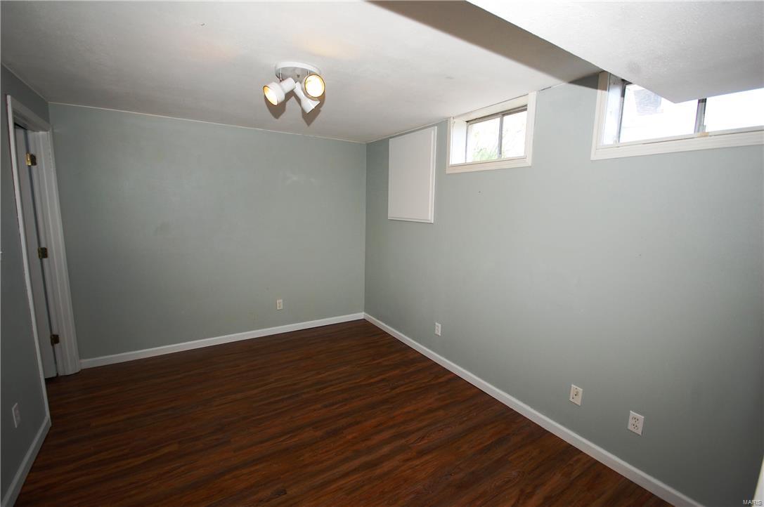 Twin Chimneys Village G - Residential