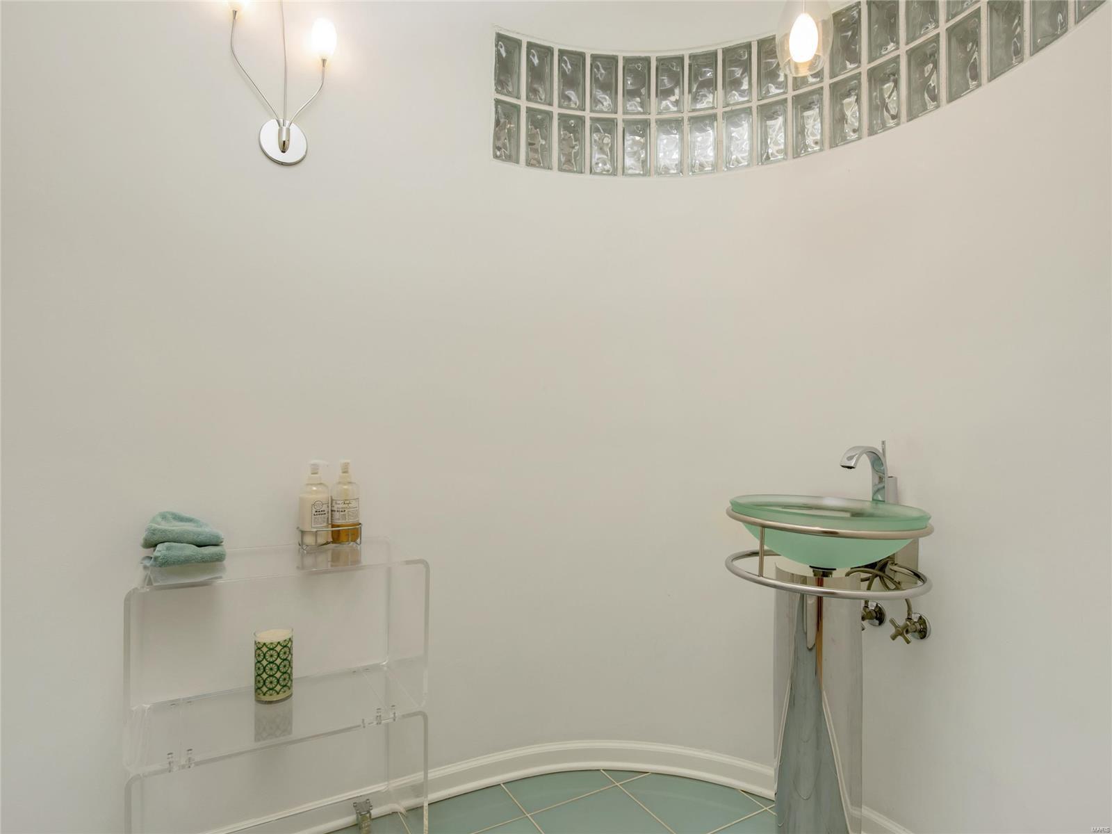 Central On The Park Condo - Residential