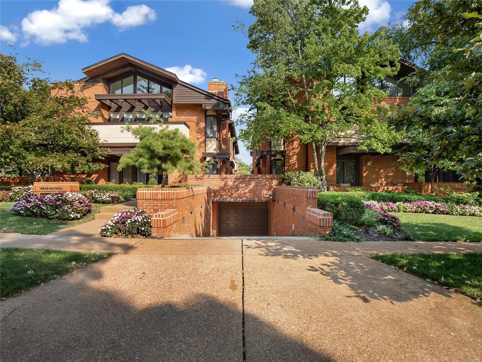 Central On The Park Condo - Residential