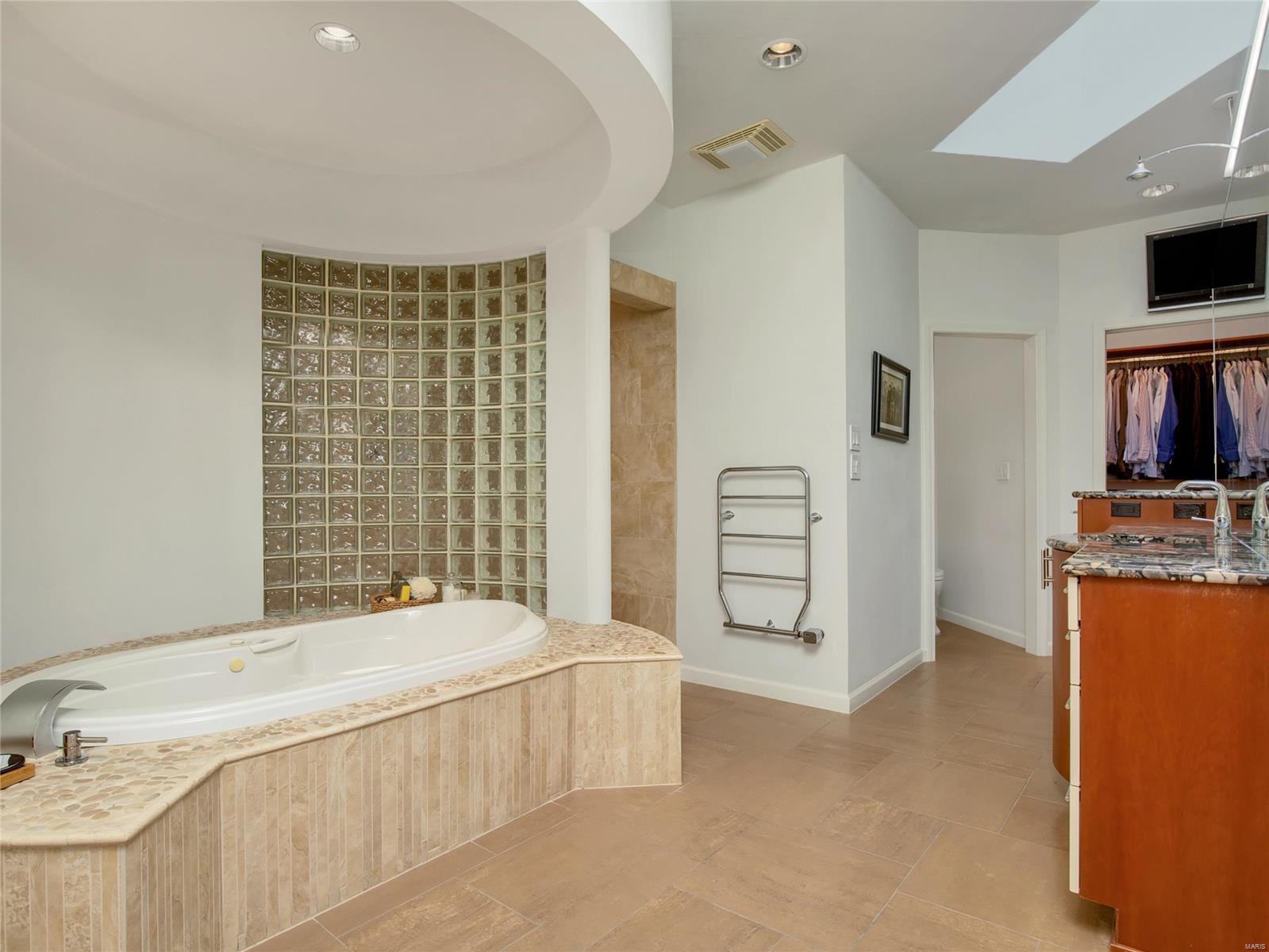 Central On The Park Condo - Residential