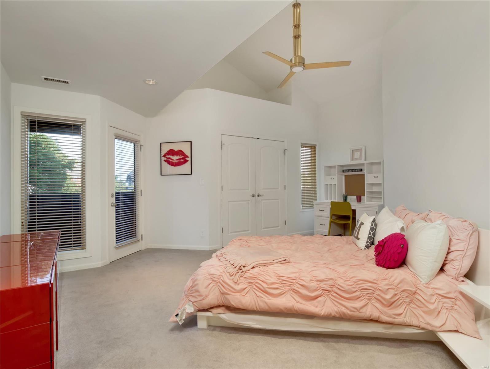 Central On The Park Condo - Residential