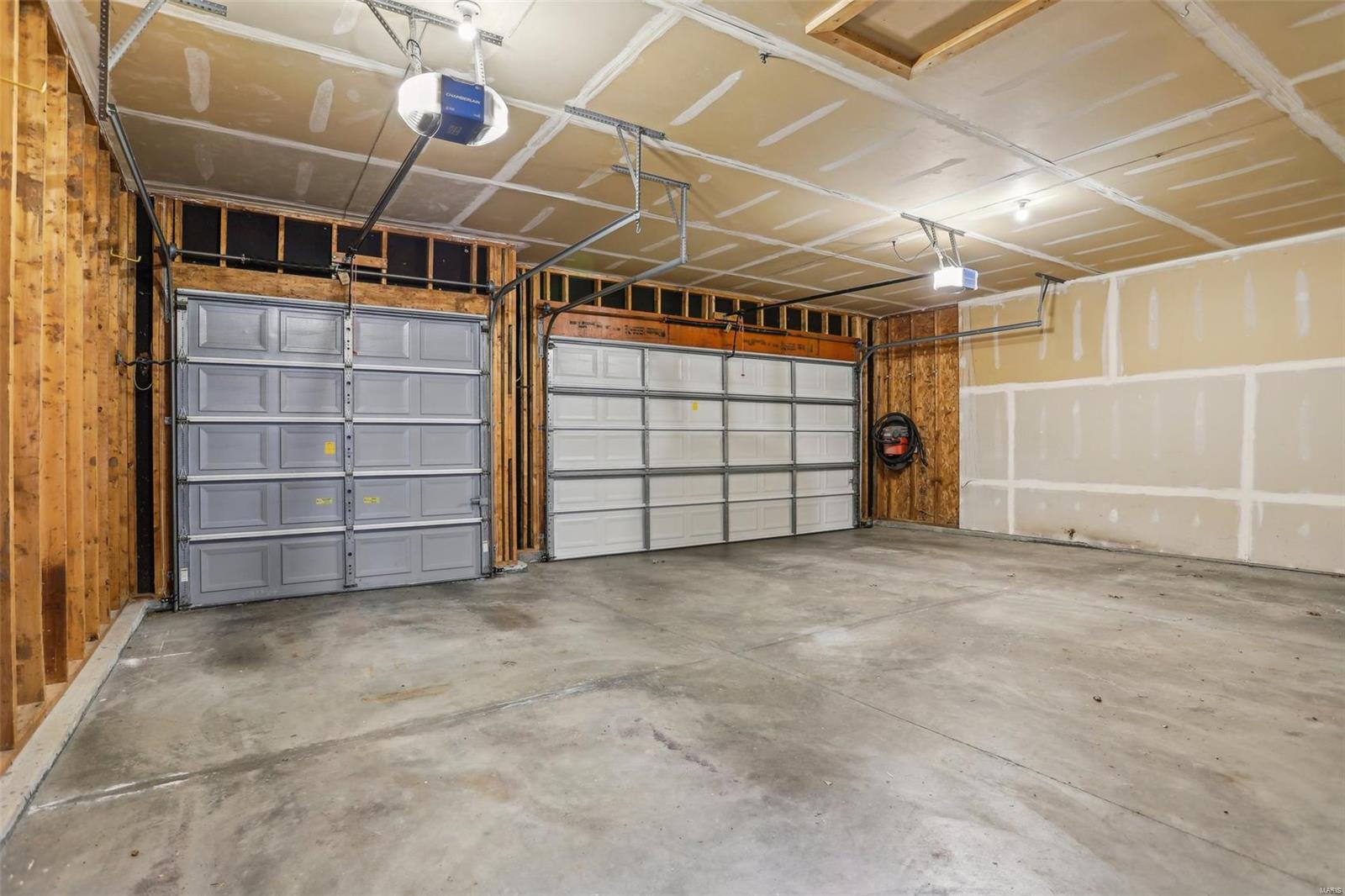 Estates At Baxter Pointe The - Residential