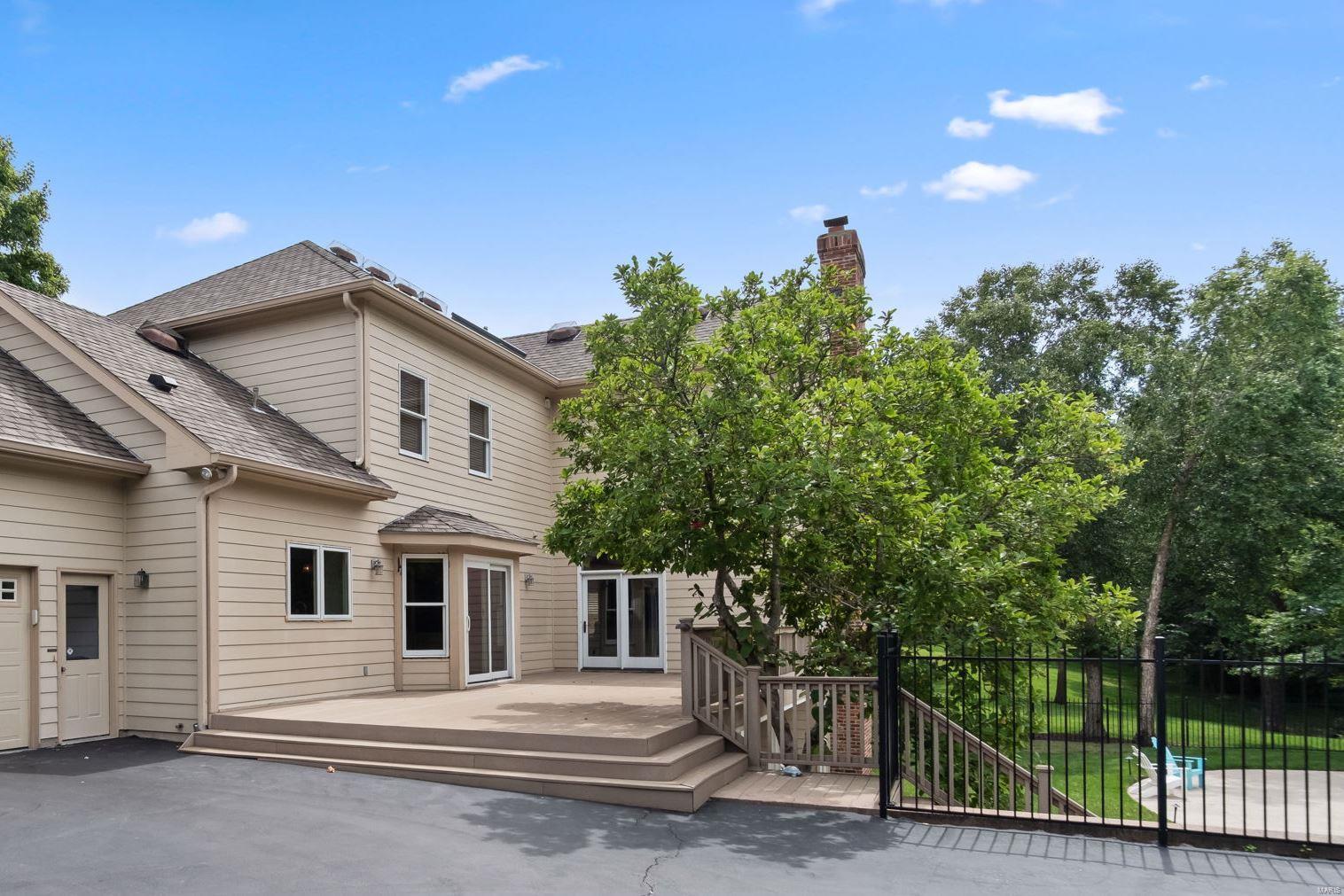 Arlington Oaks - Residential