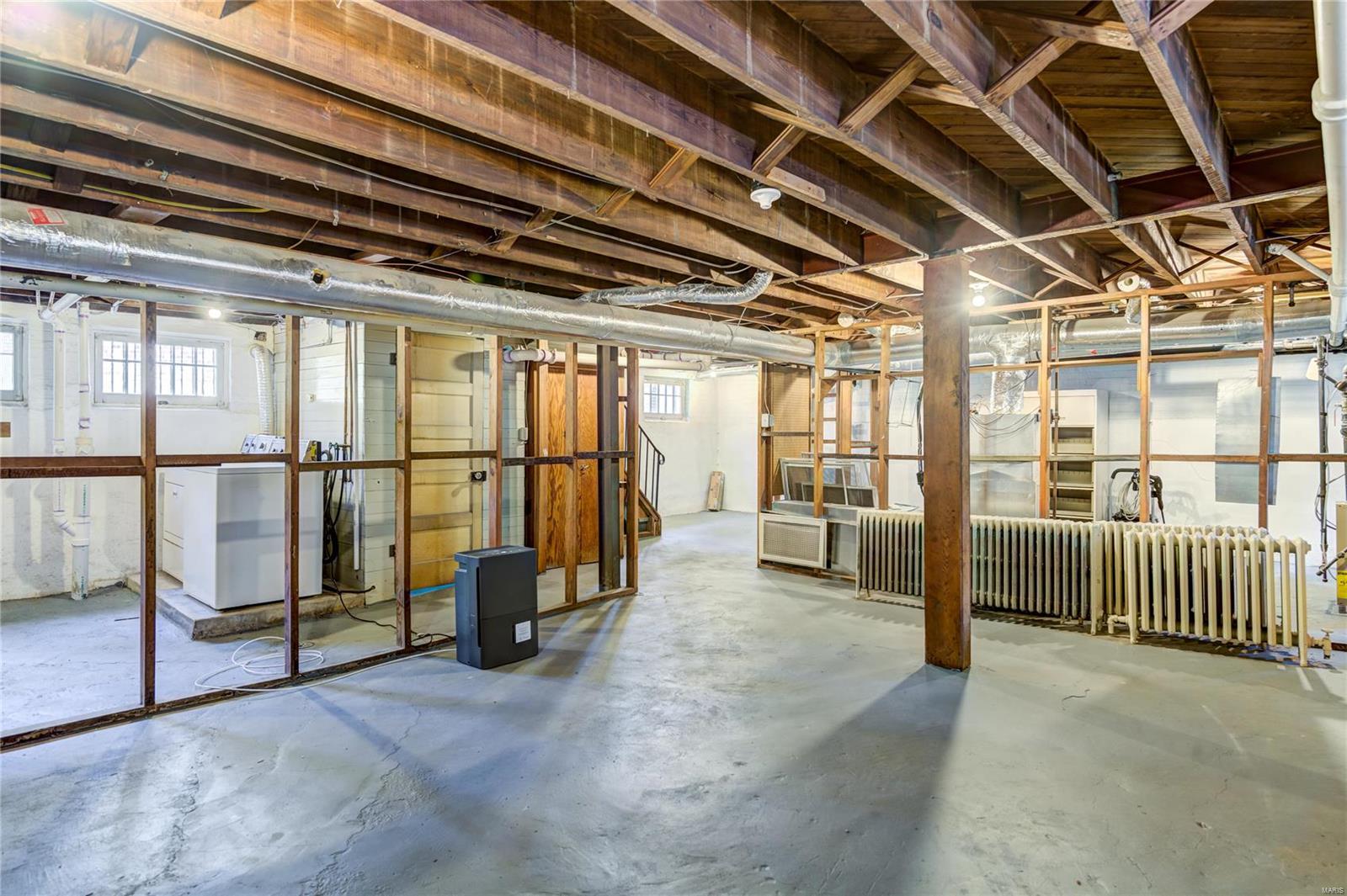 Country Club Court - Residential