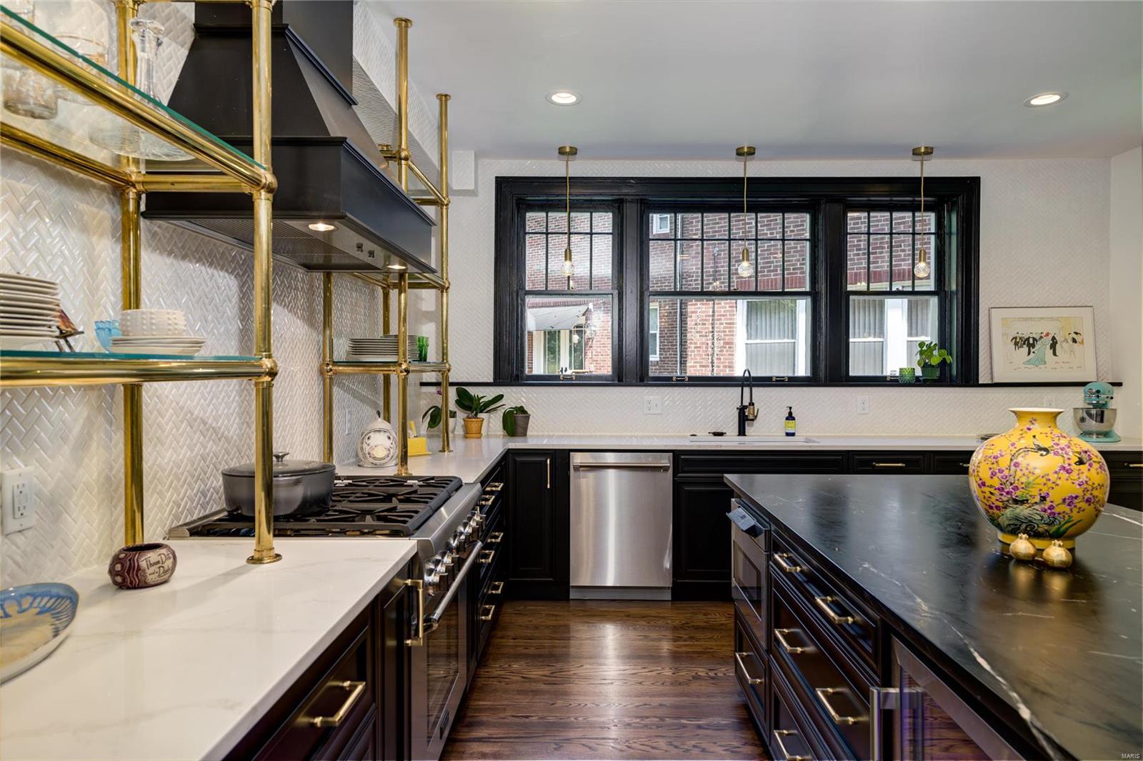 Country Club Court - Residential