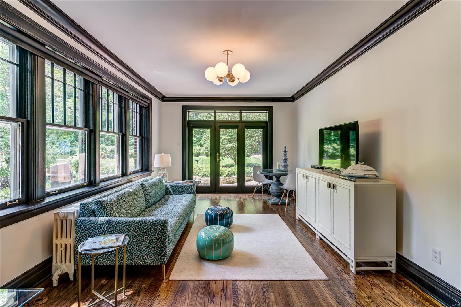 Country Club Court - Residential