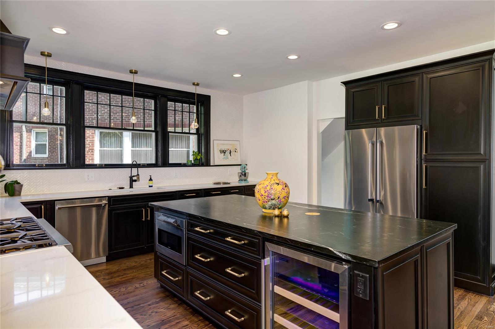 Country Club Court - Residential