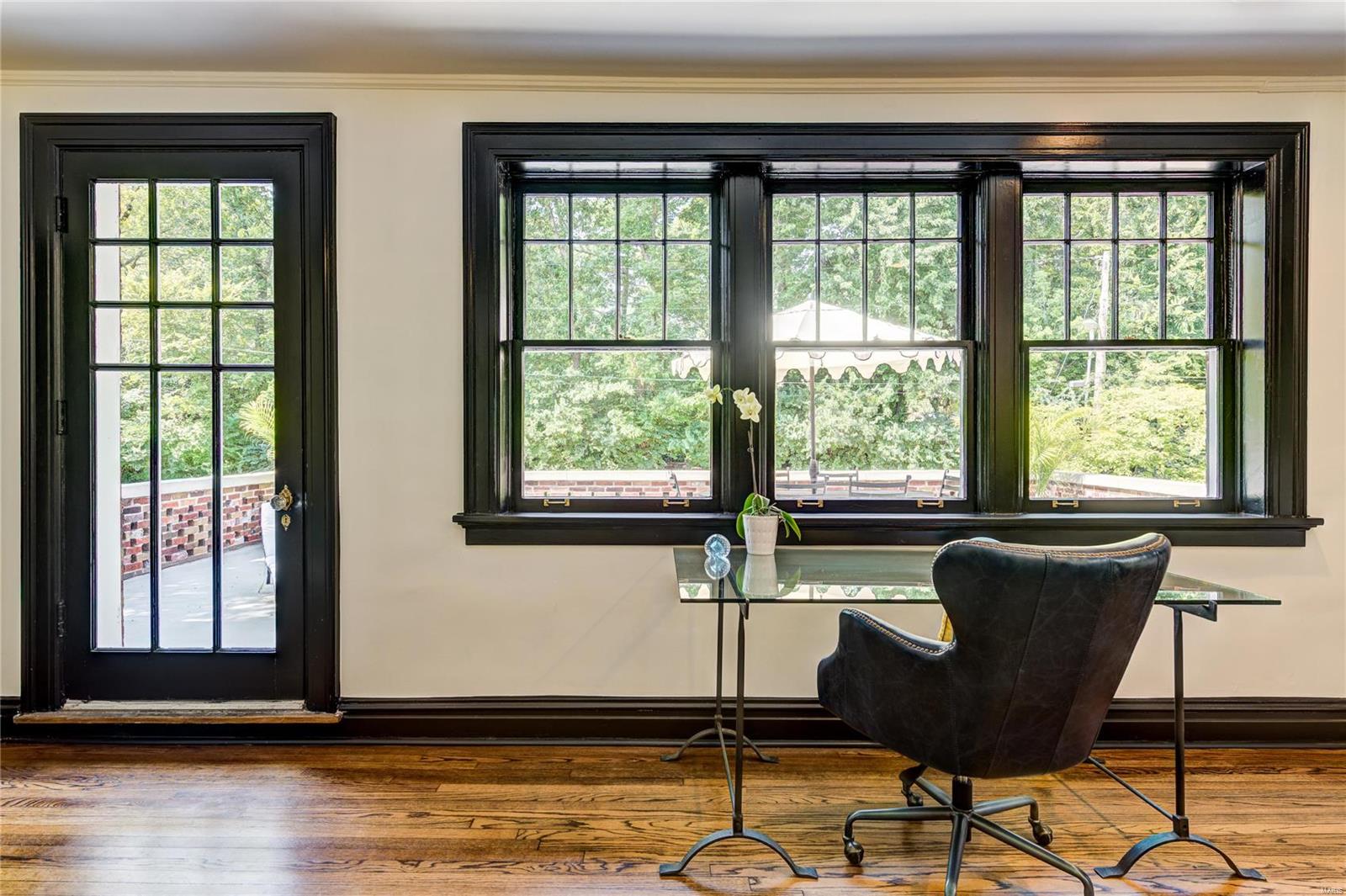 Country Club Court - Residential