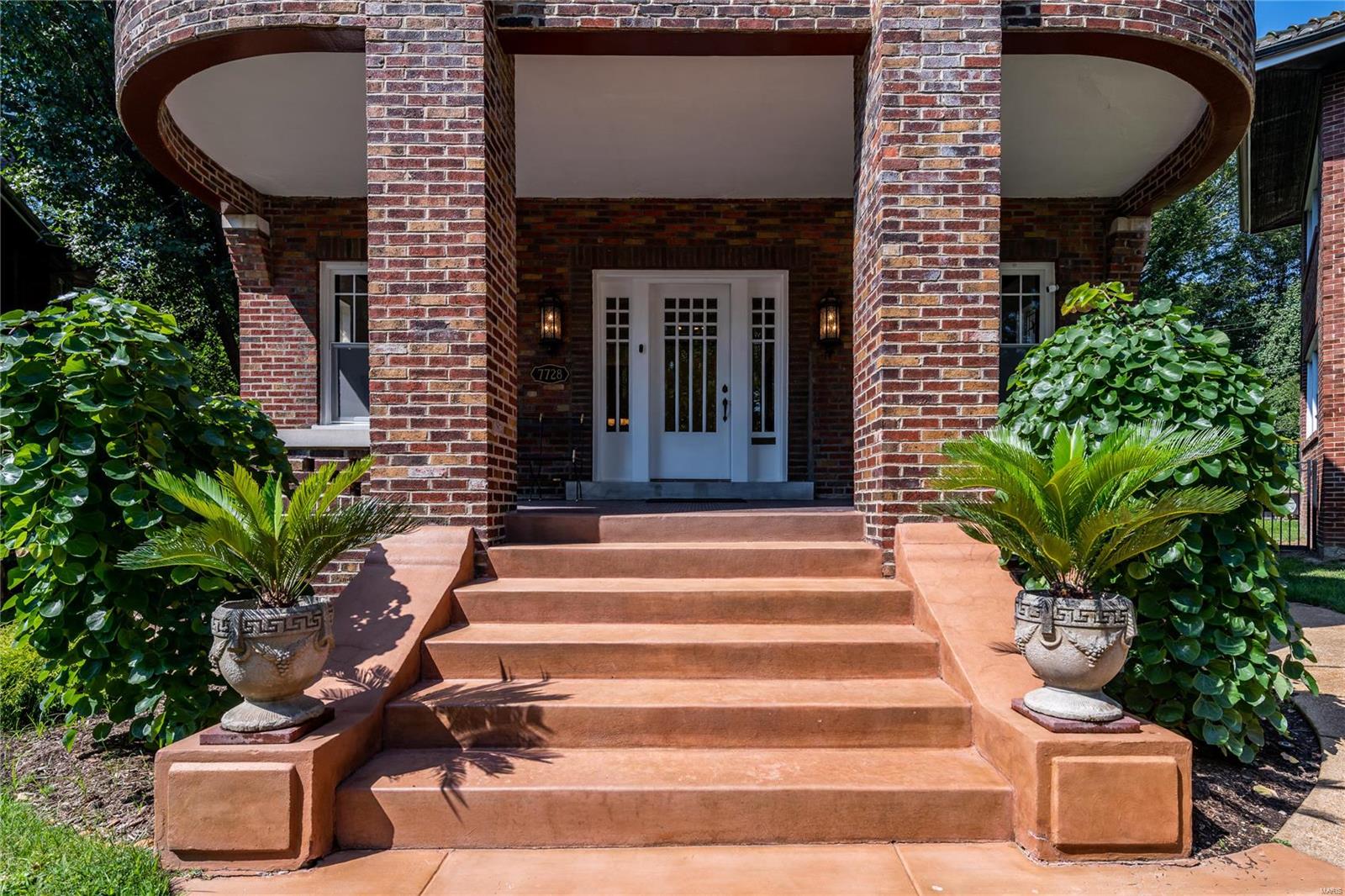 Country Club Court - Residential