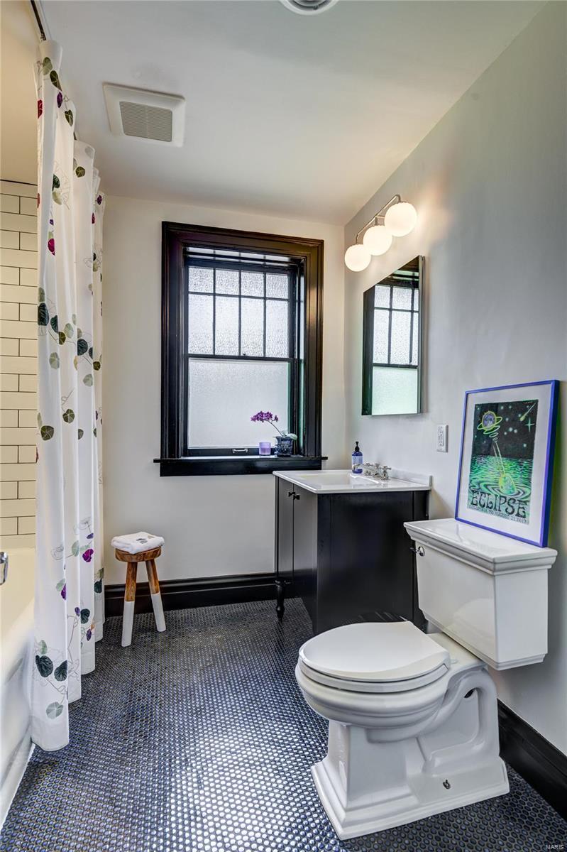 Country Club Court - Residential