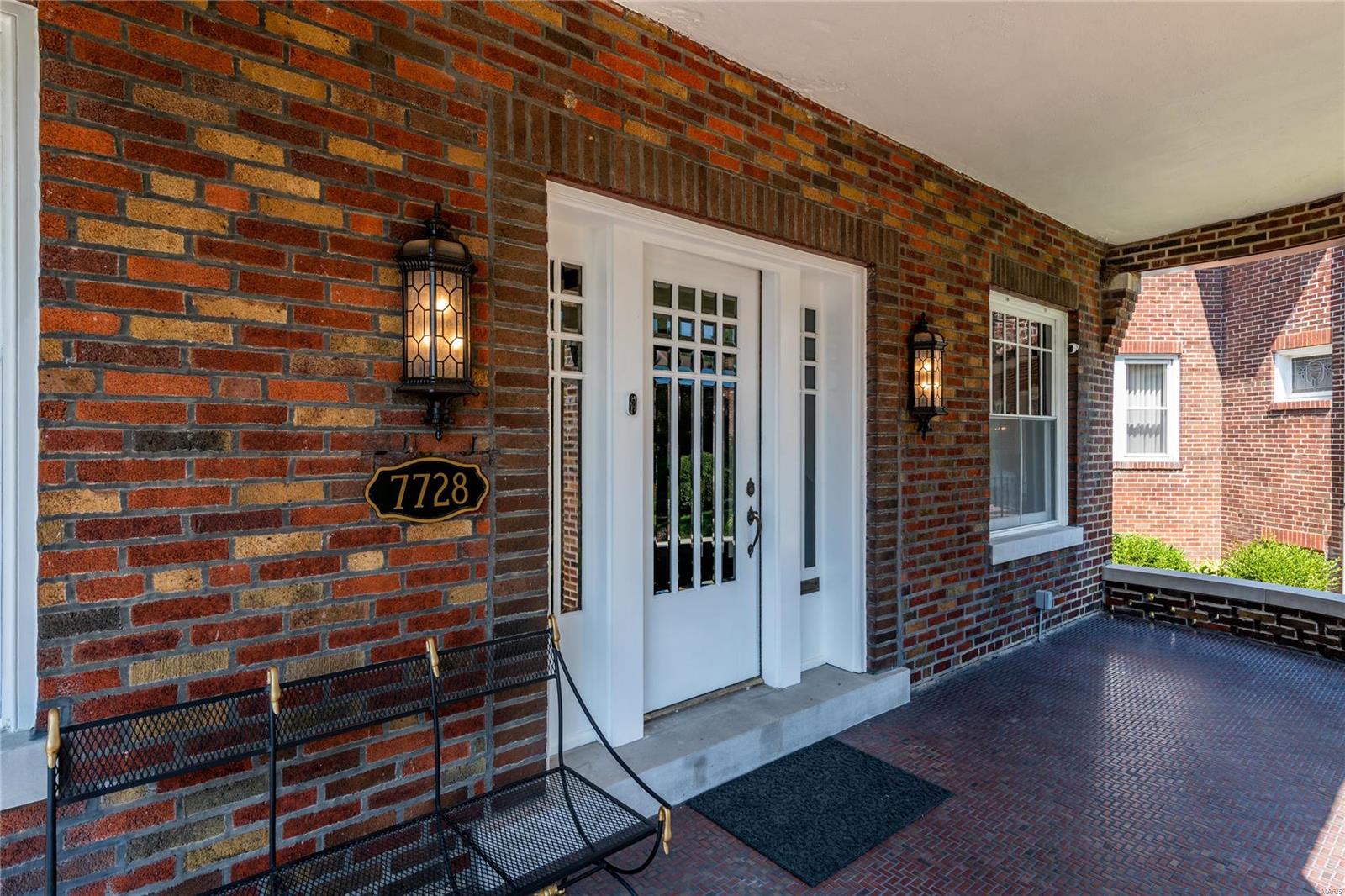 Country Club Court - Residential