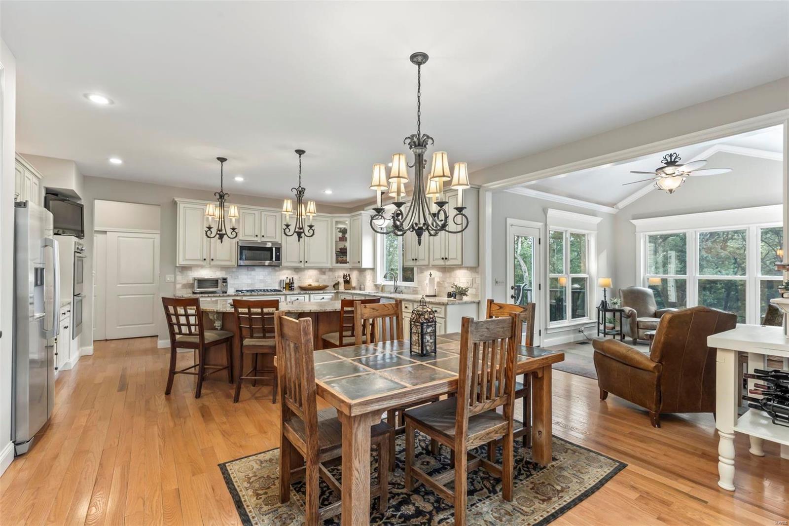 Lakes At Sheffield Forest One The - Residential