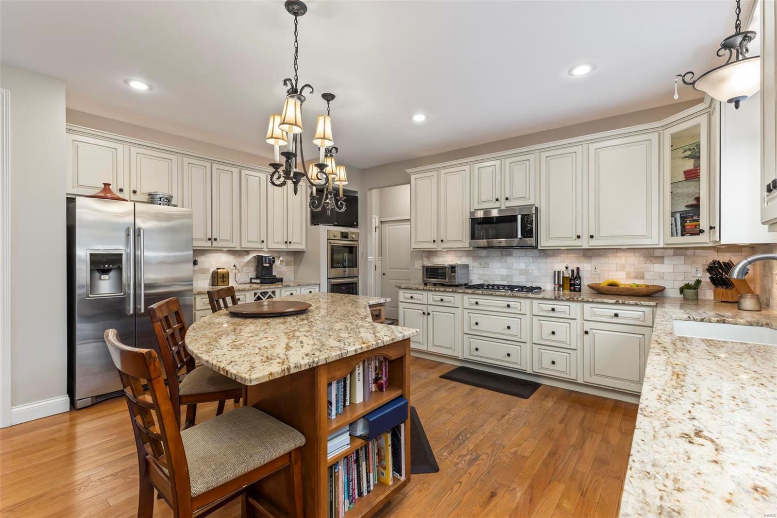 Lakes At Sheffield Forest One The - Residential