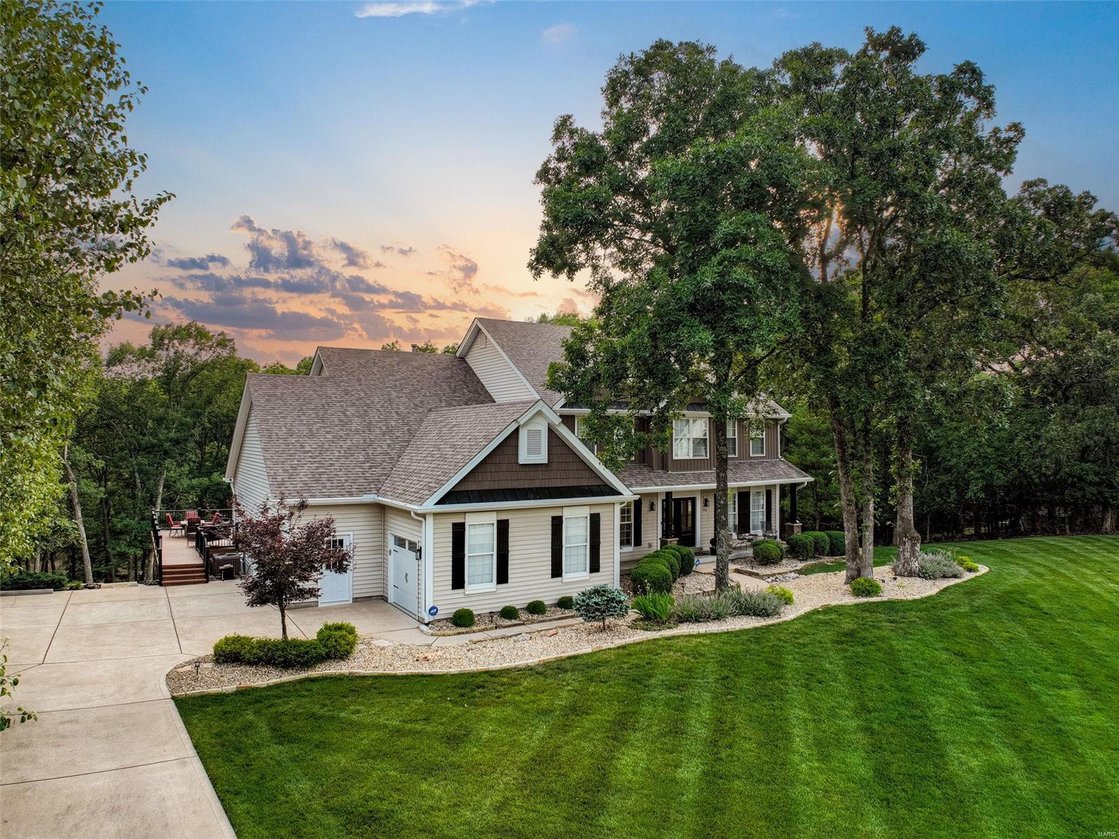 Lakes At Sheffield Forest One The - Residential