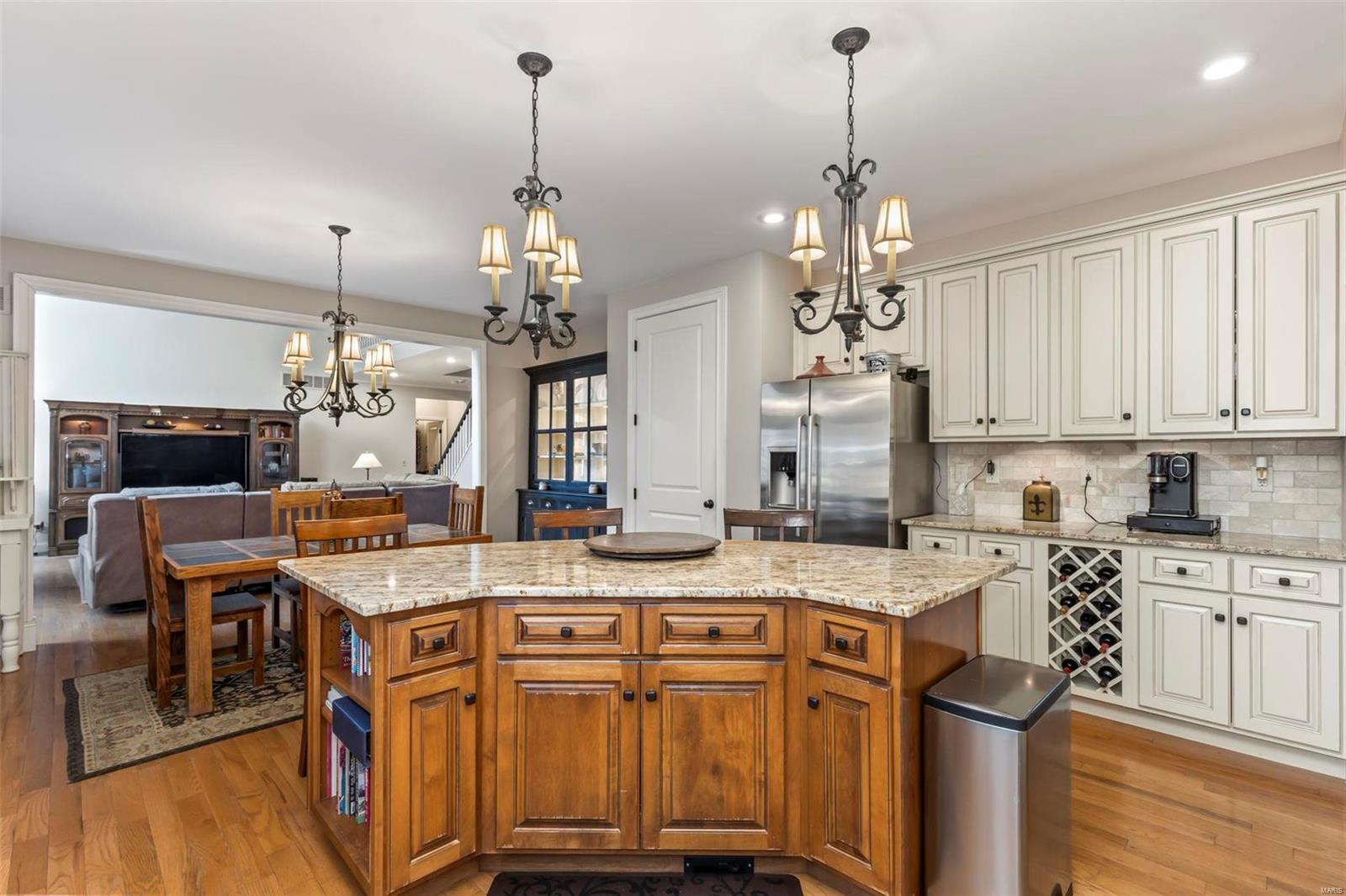 Lakes At Sheffield Forest One The - Residential