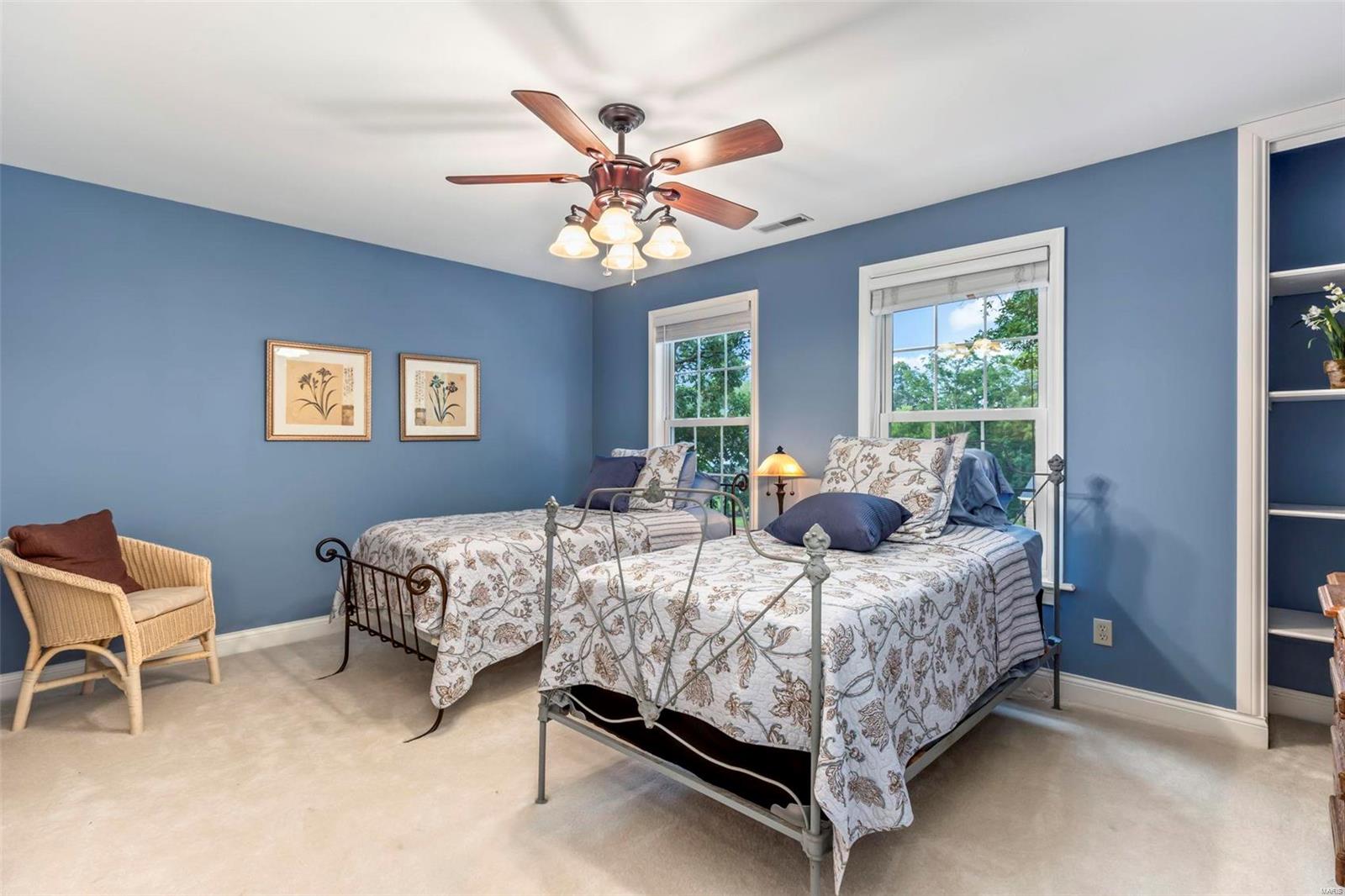 Lakes At Sheffield Forest One The - Residential