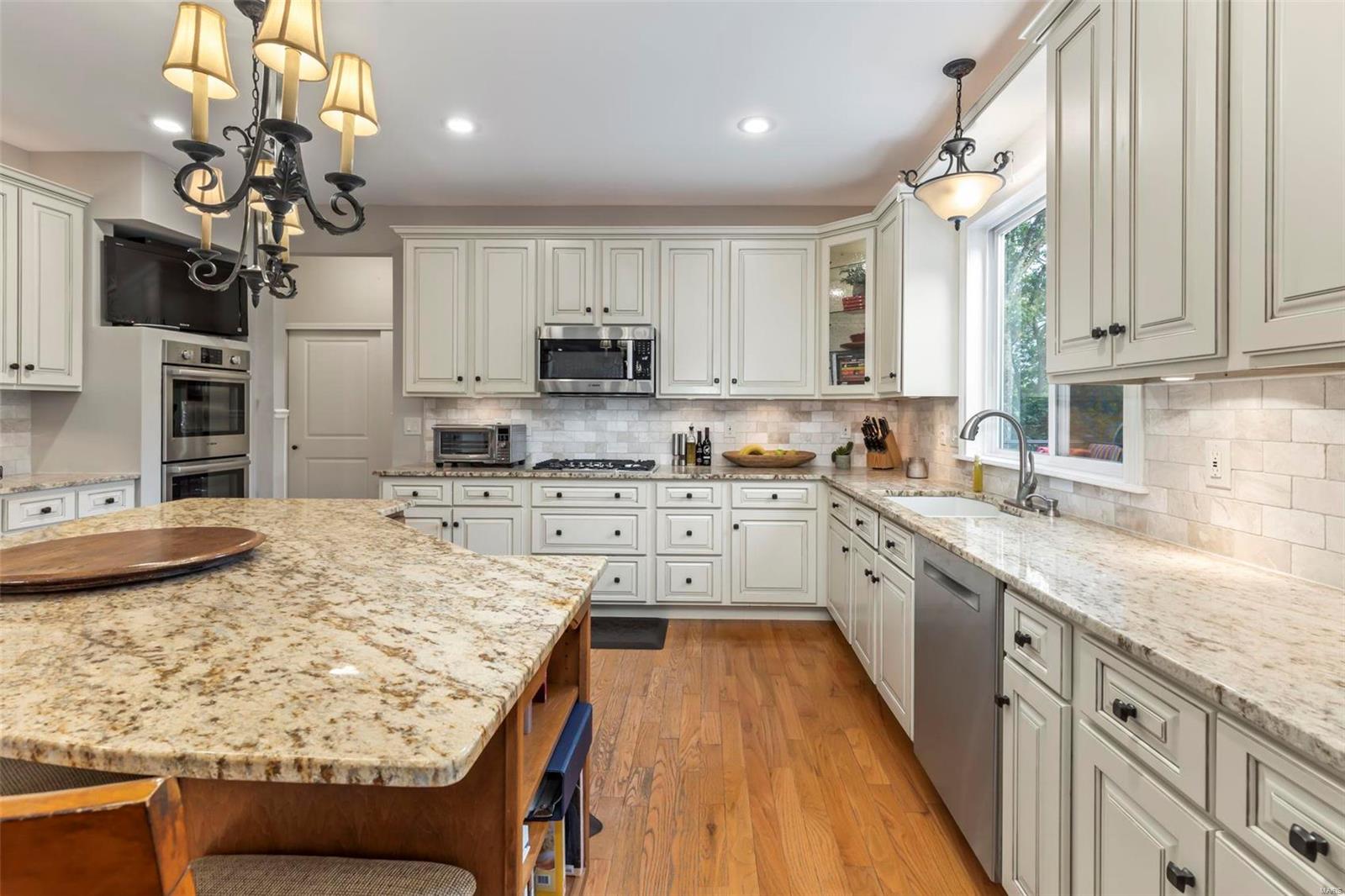 Lakes At Sheffield Forest One The - Residential