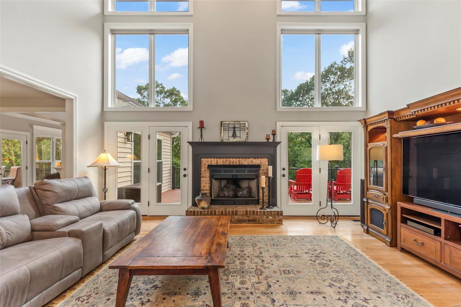 Lakes At Sheffield Forest One The - Residential