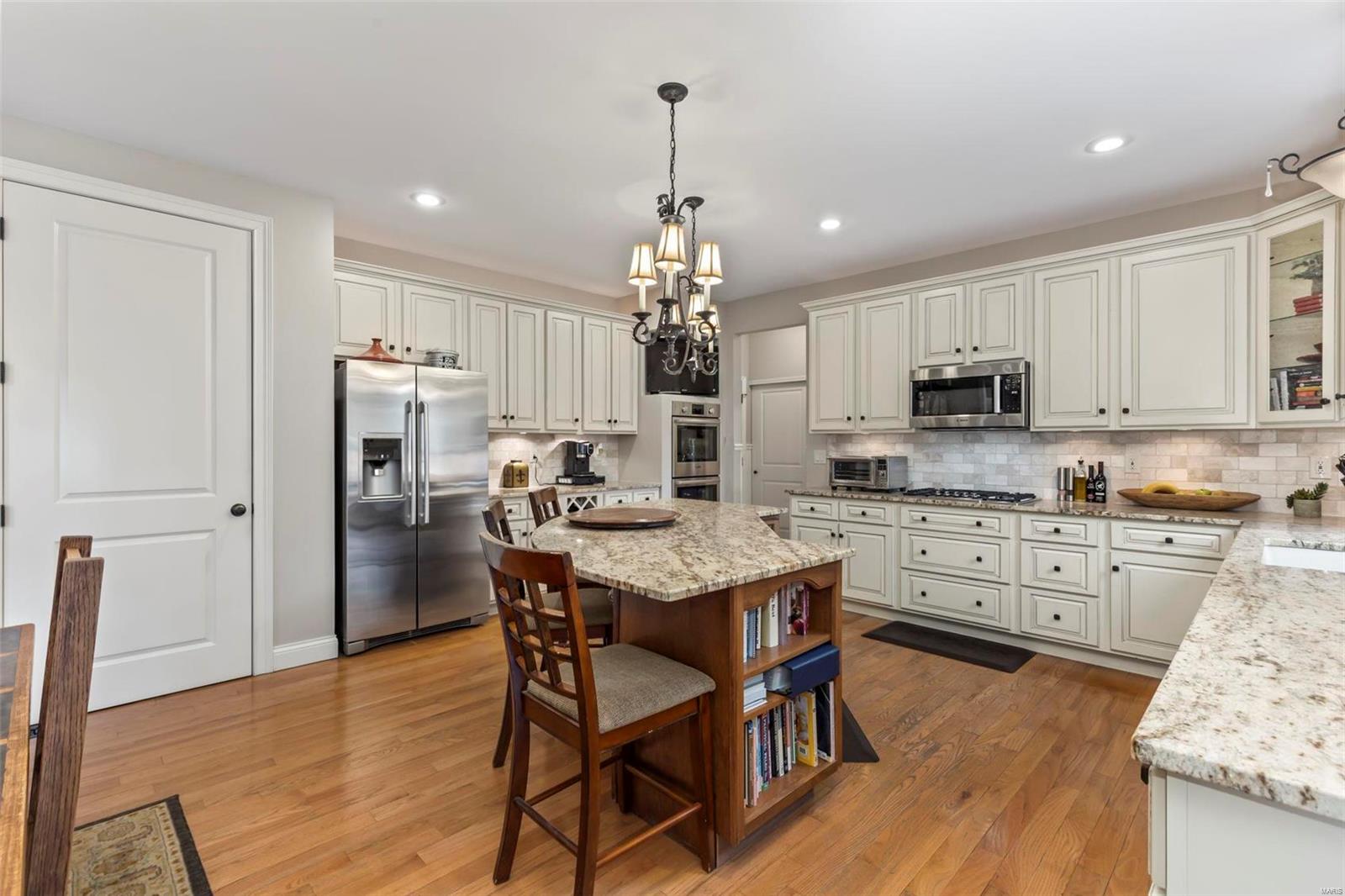 Lakes At Sheffield Forest One The - Residential