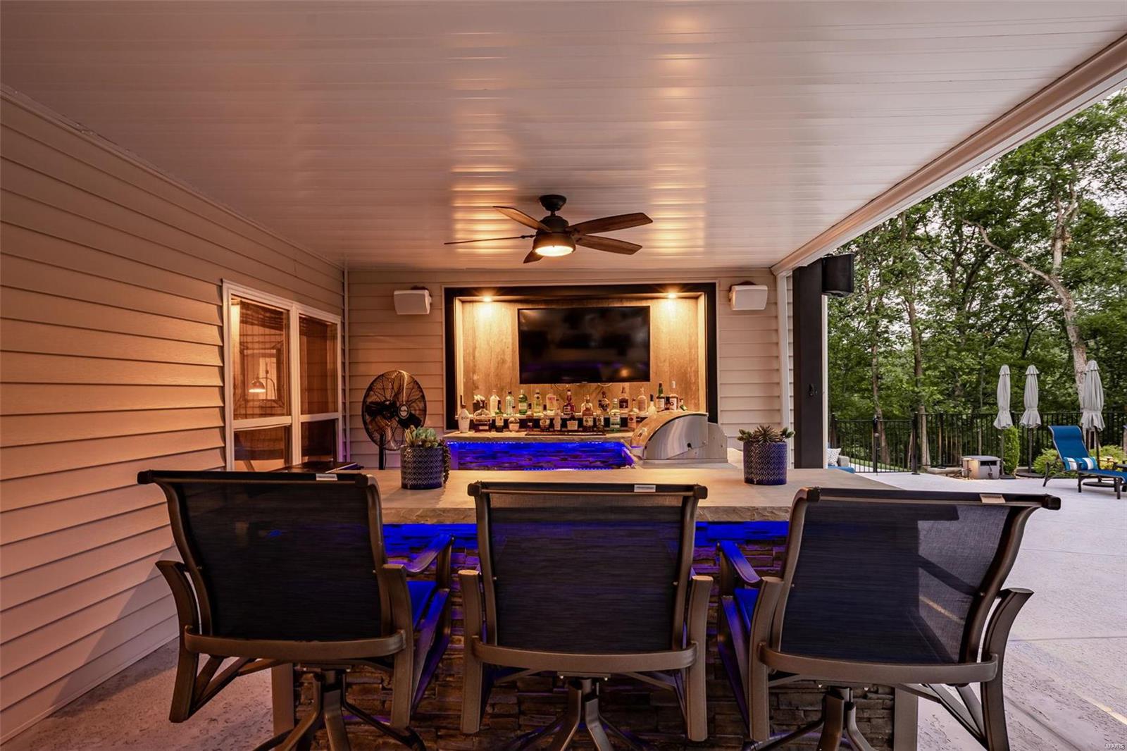 Lakes At Sheffield Forest One The - Residential