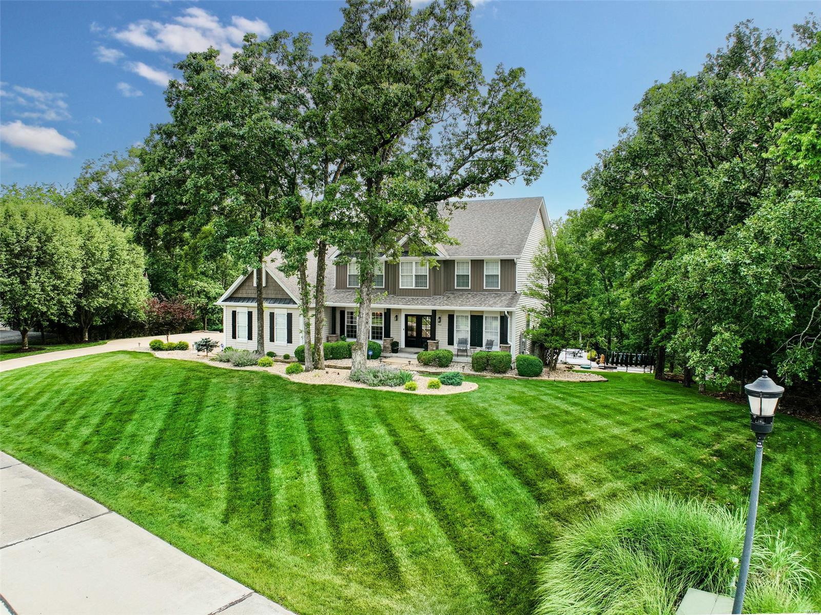 Lakes At Sheffield Forest One The - Residential