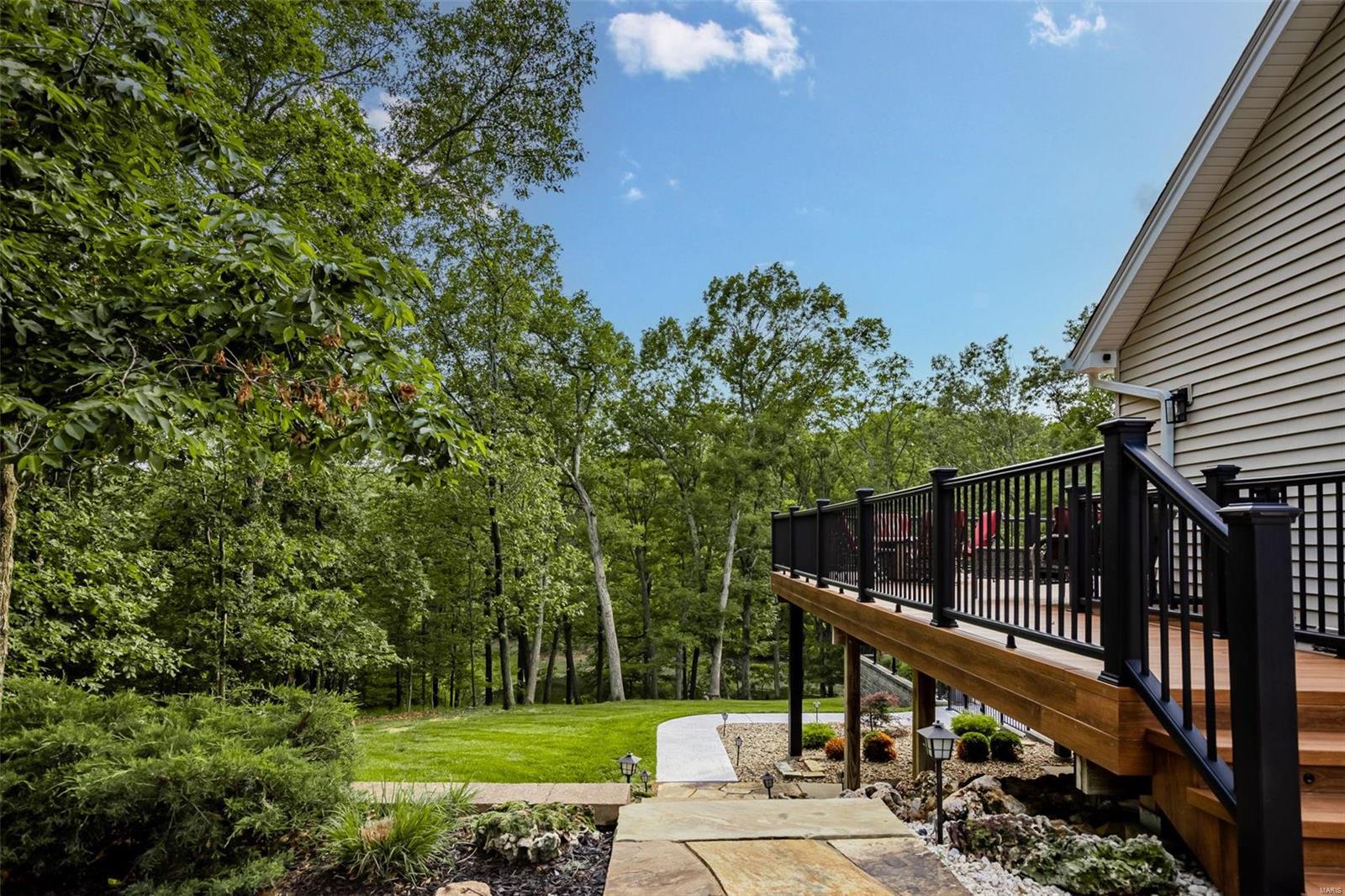 Lakes At Sheffield Forest One The - Residential