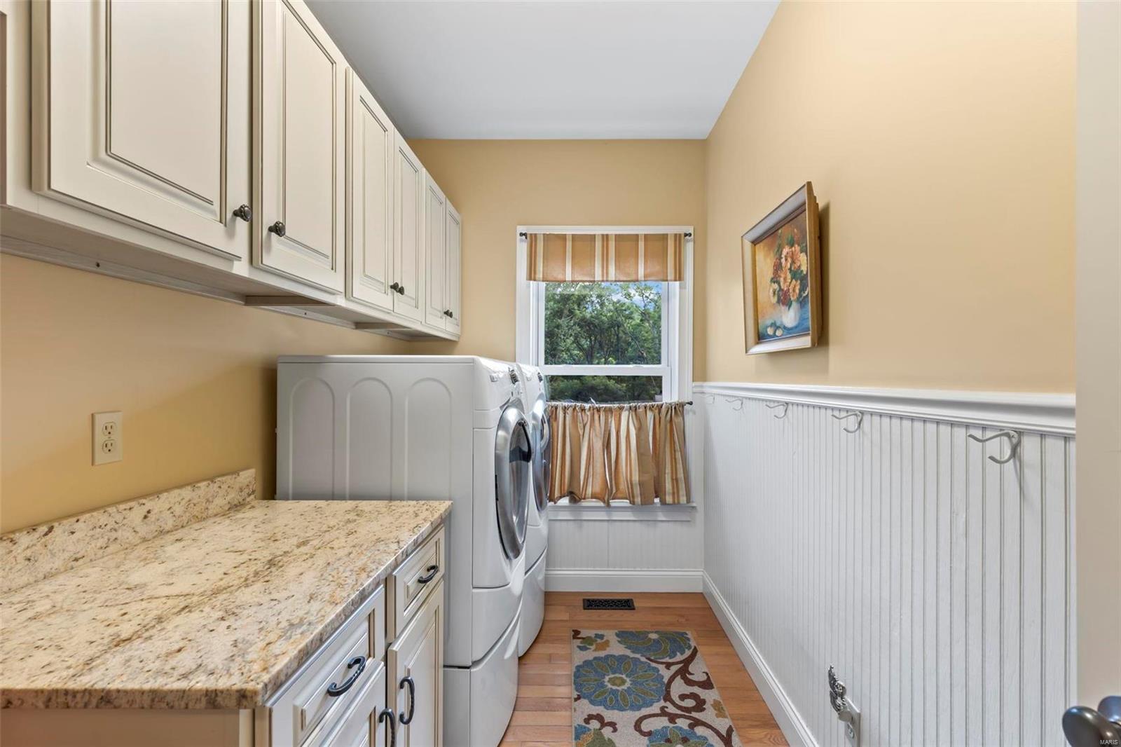 Lakes At Sheffield Forest One The - Residential