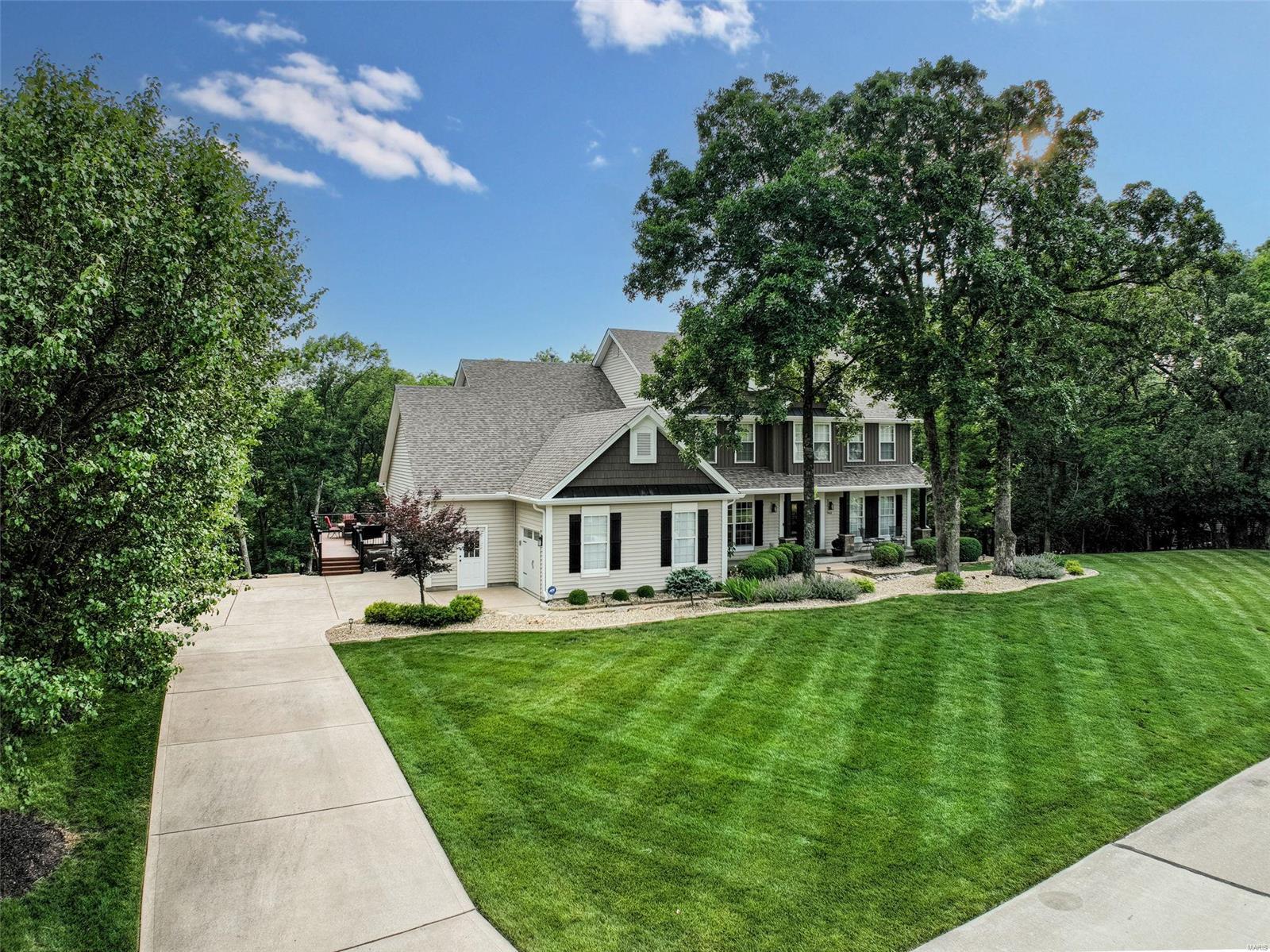 Lakes At Sheffield Forest One The - Residential