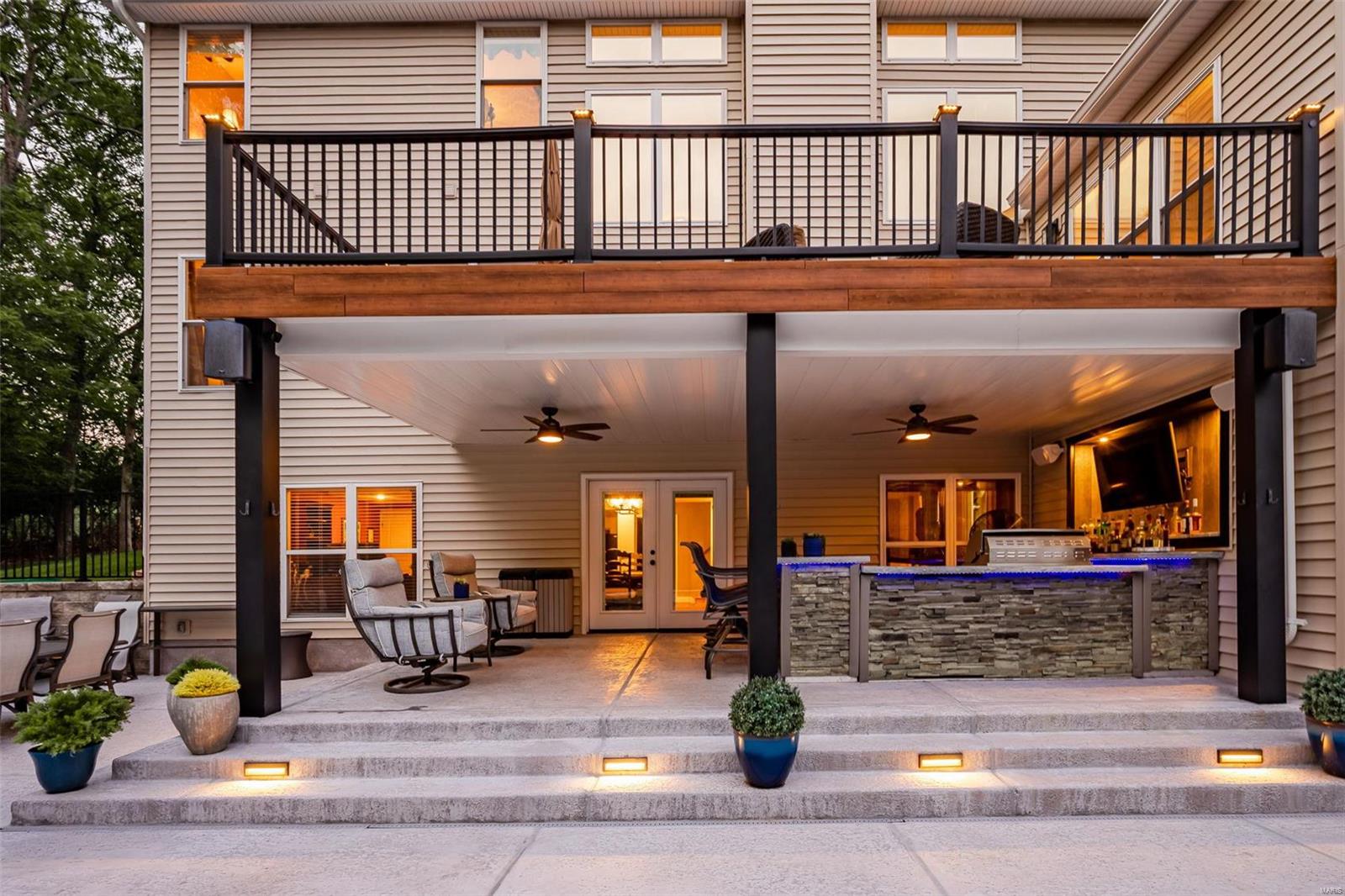 Lakes At Sheffield Forest One The - Residential