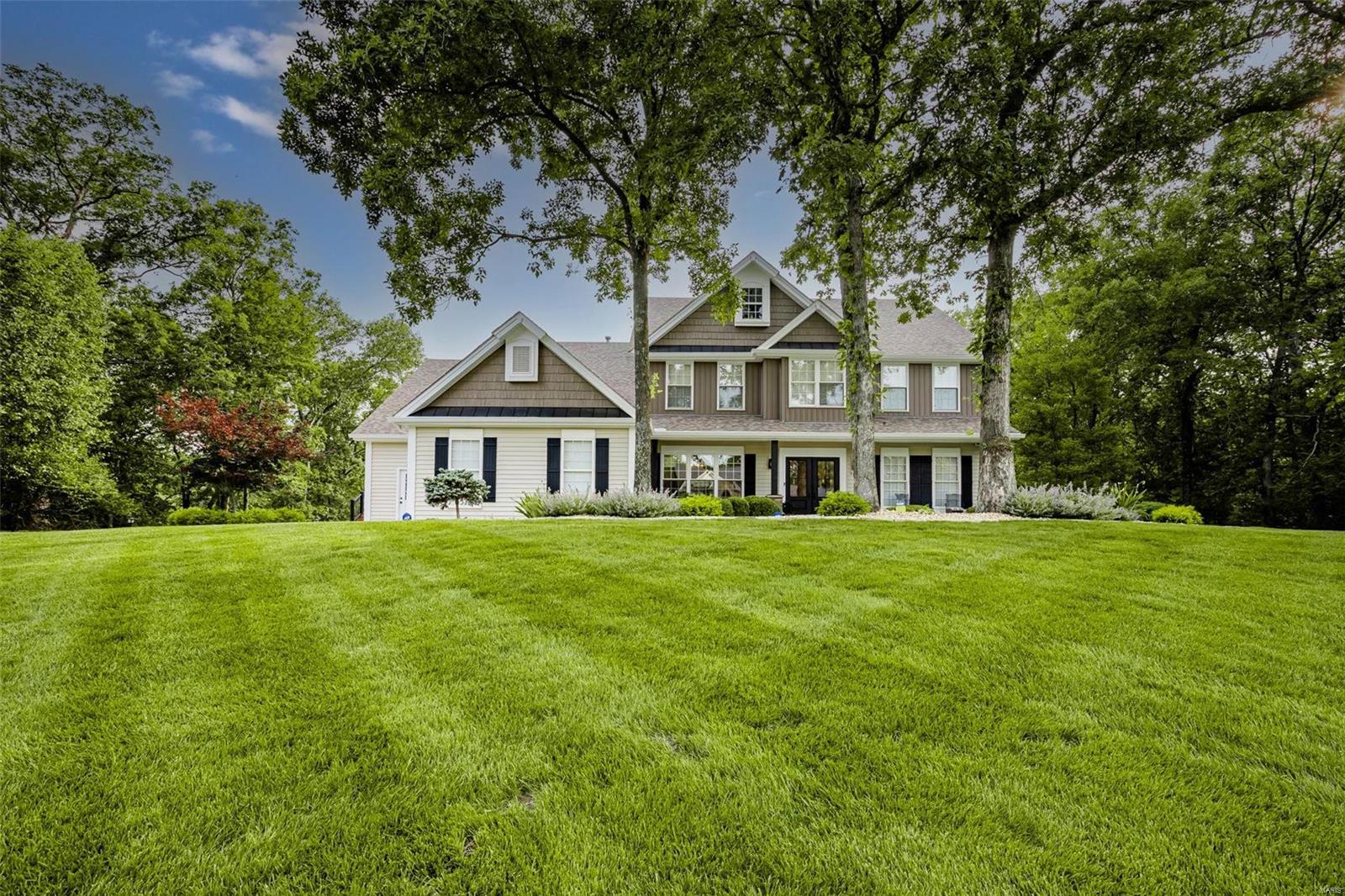 Lakes At Sheffield Forest One The - Residential