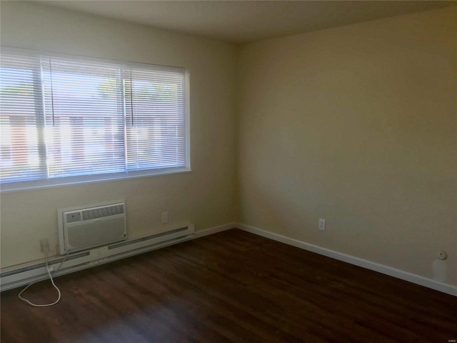 Hazelcrest Condo 1&2 - Residential Lease