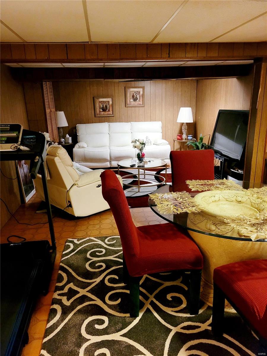 Paddock Hills 15 - Residential