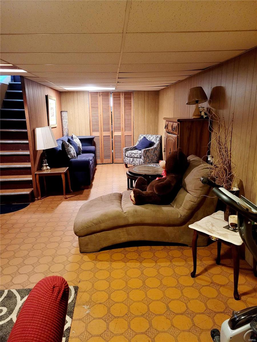 Paddock Hills 15 - Residential