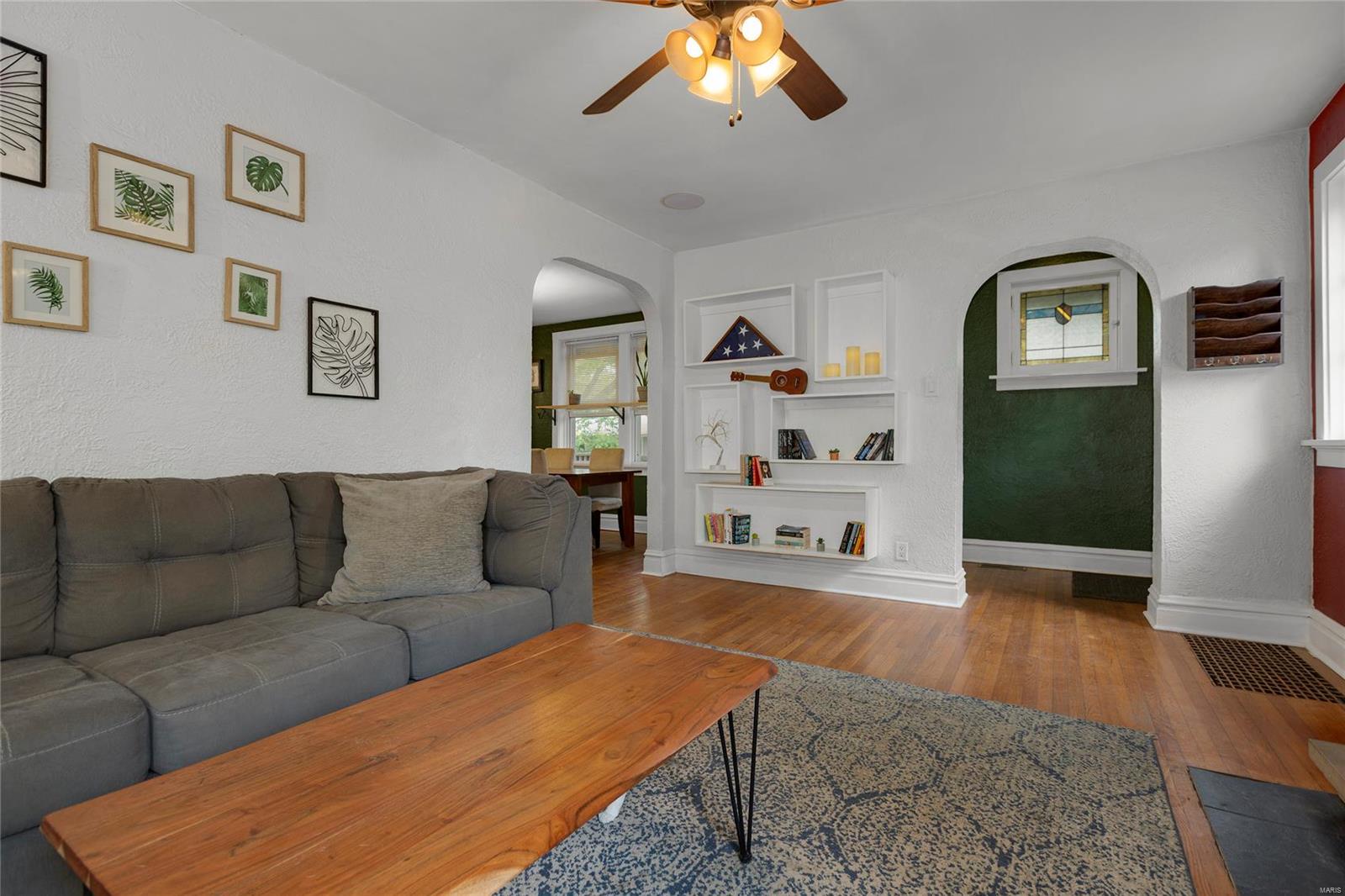 1038 Tuxedo Boulevard