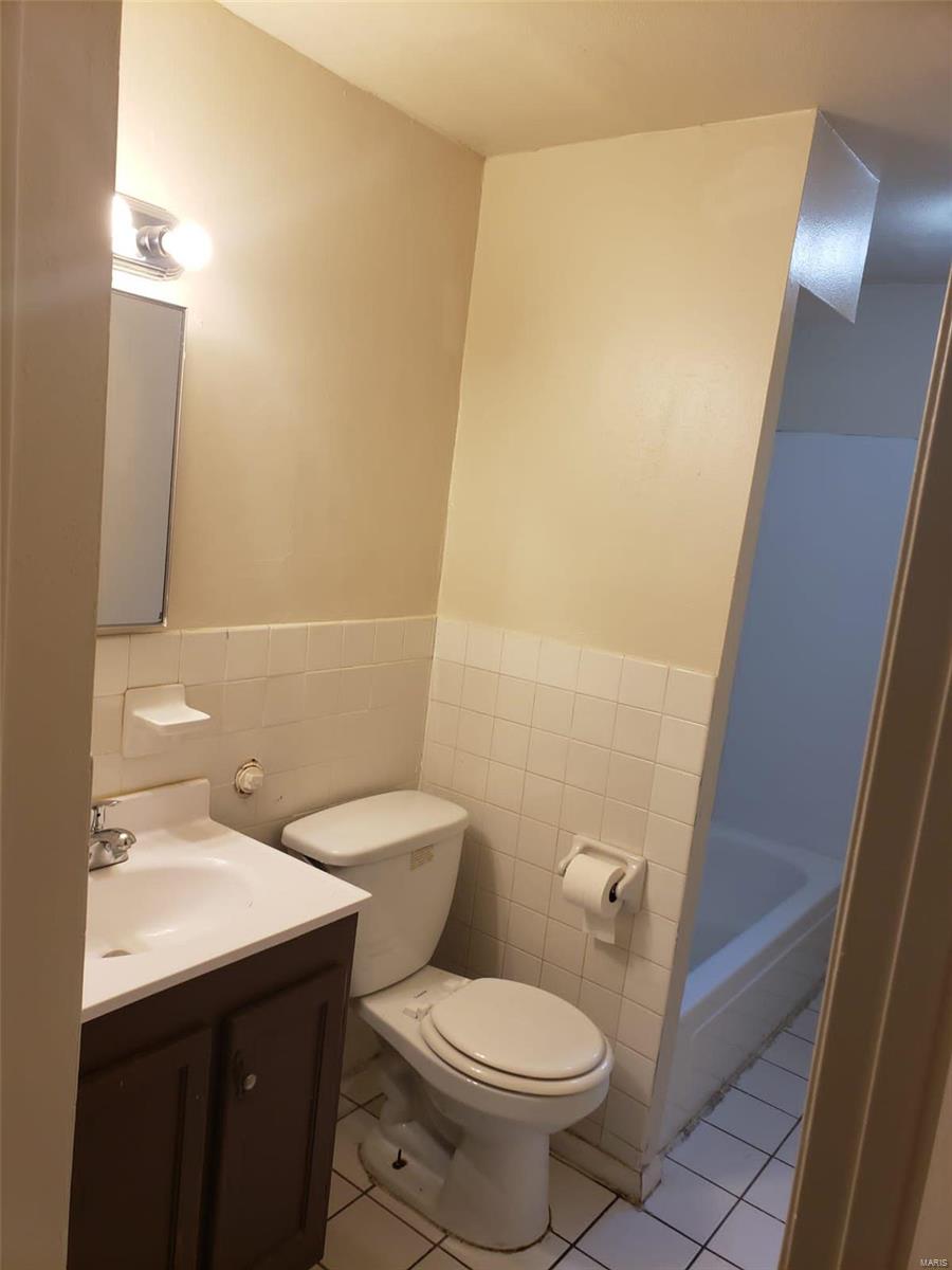 Fox C-6 - Residential Income