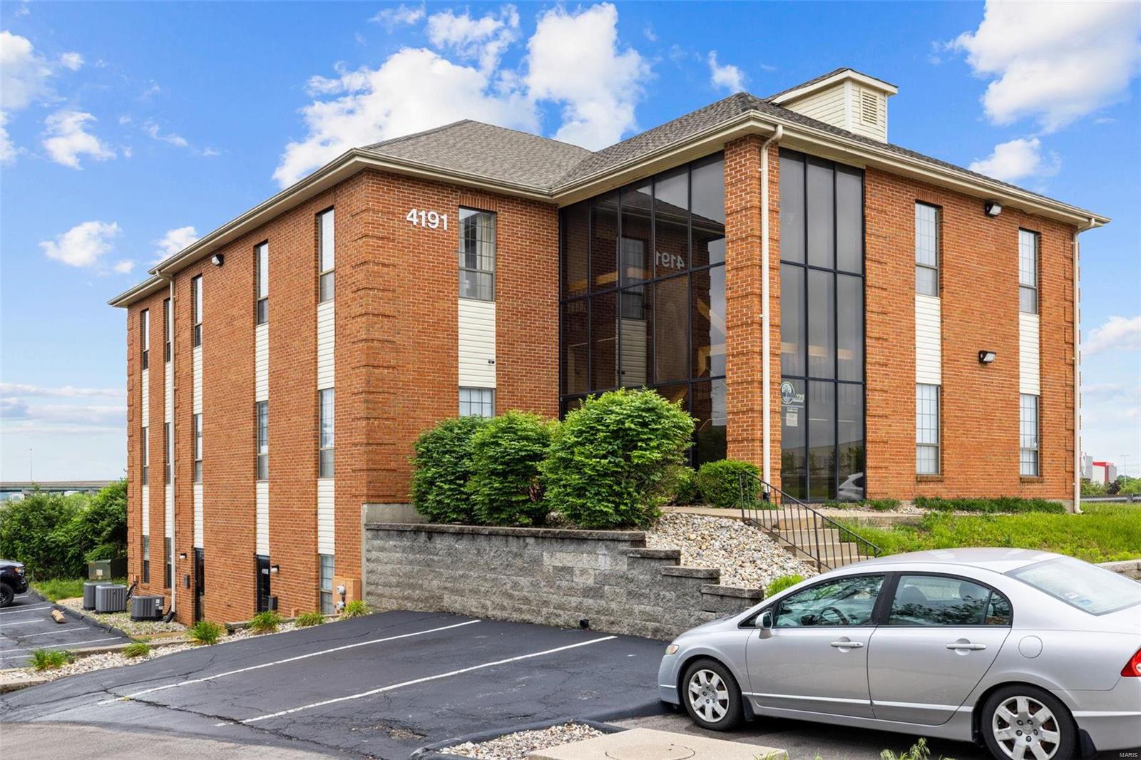 South Port Office Park - Commercial Sale