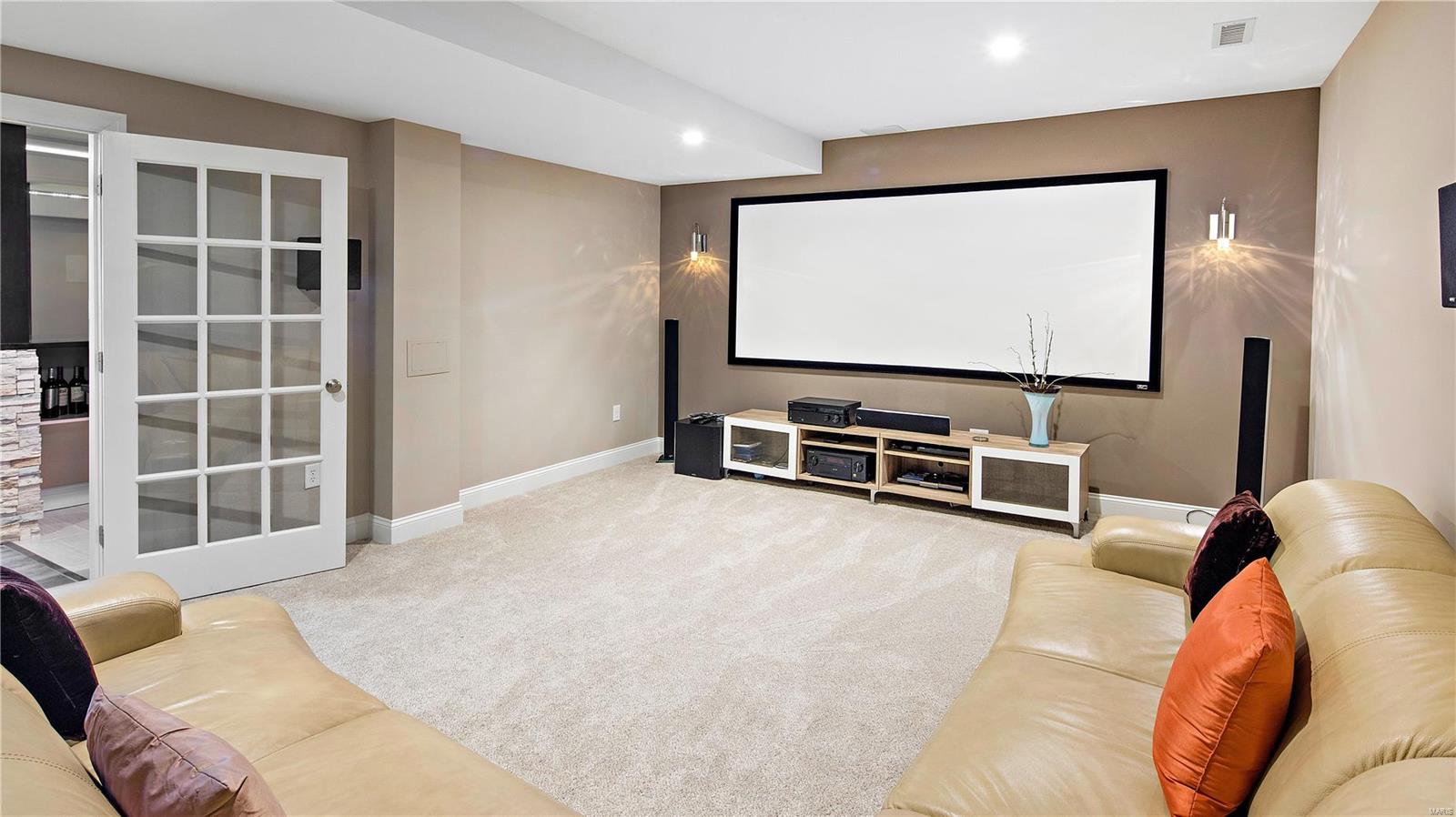 Belle Maison - Residential