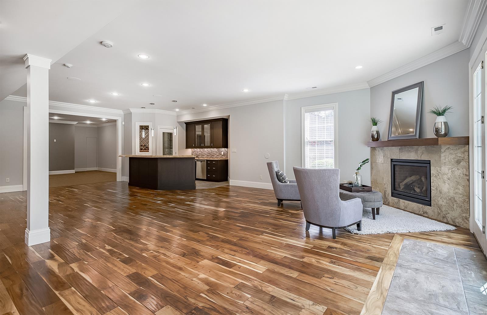 Lynnbrook - Residential