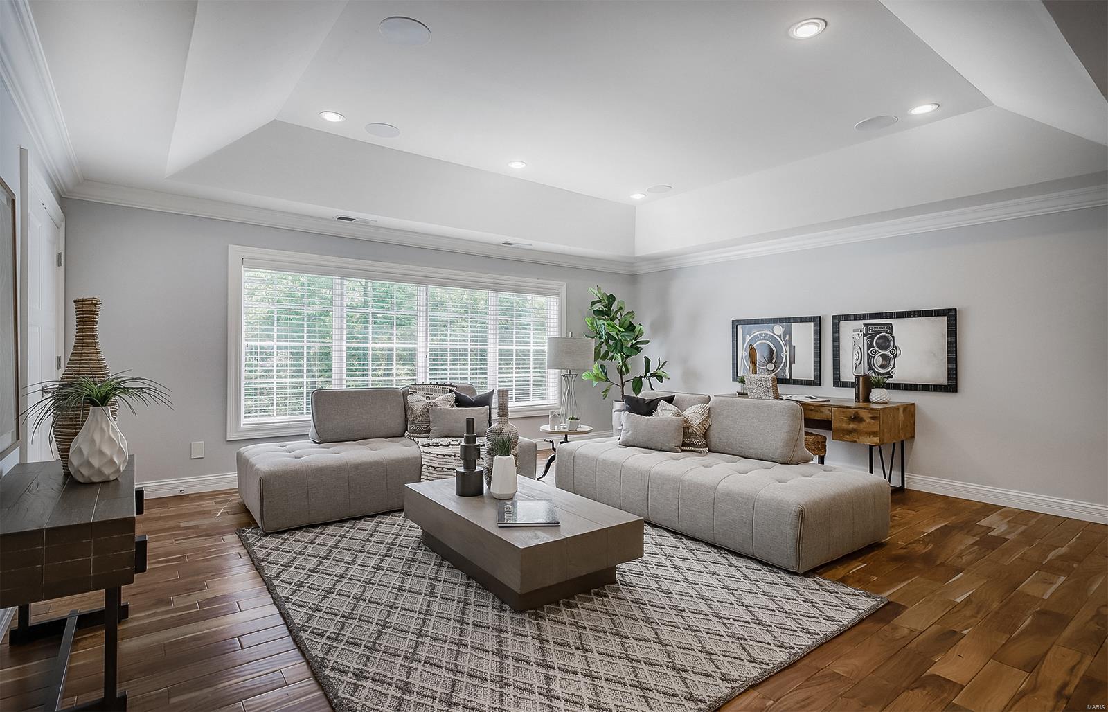 Lynnbrook - Residential