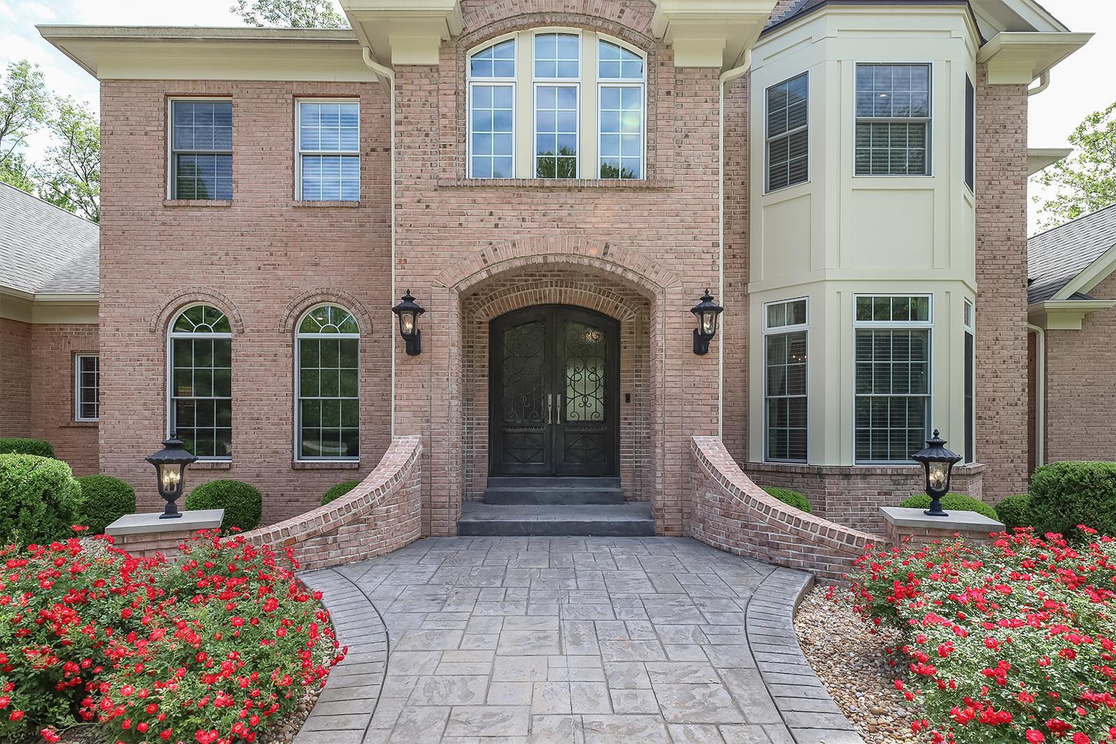 Lynnbrook - Residential