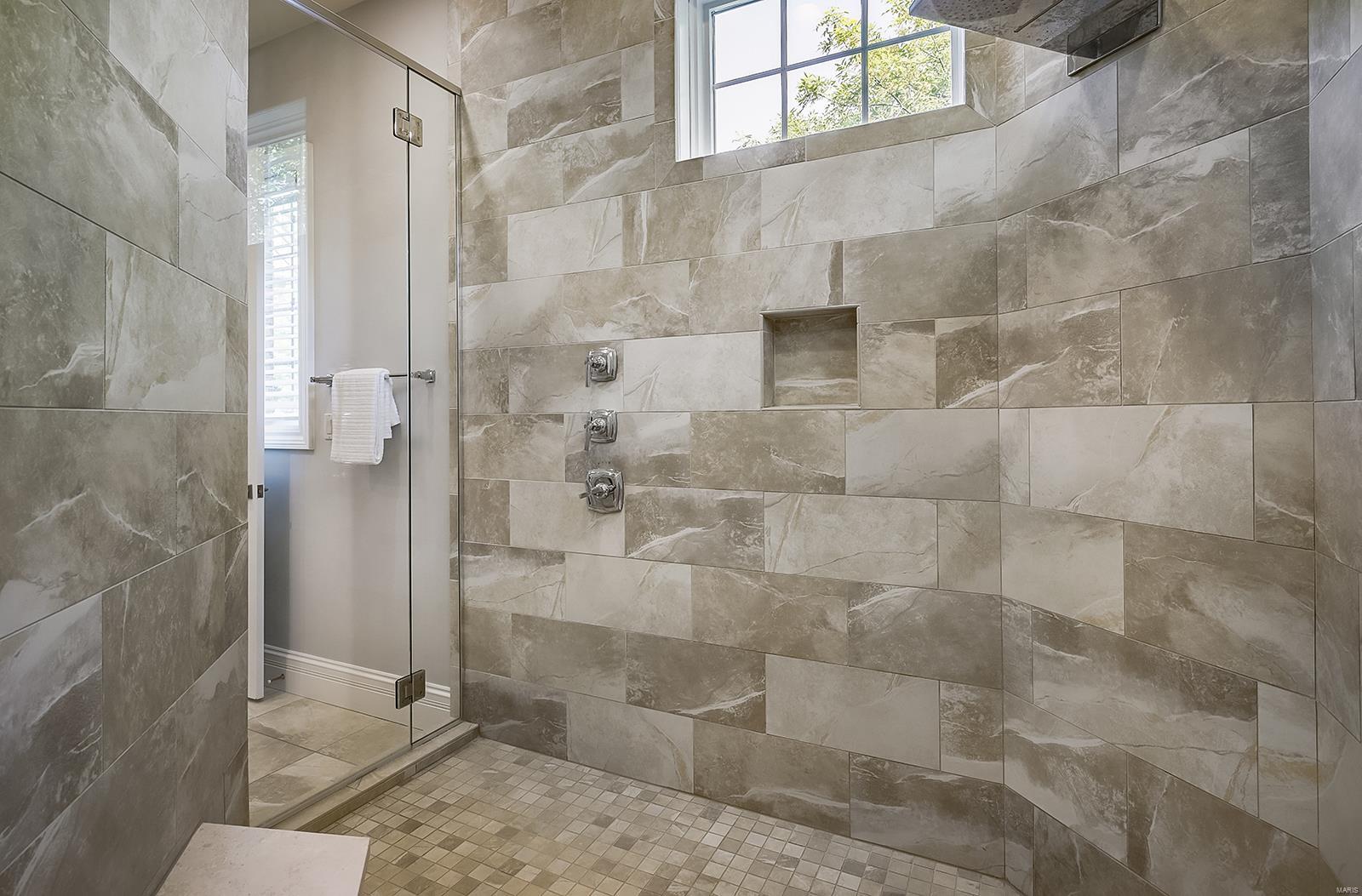 Lynnbrook - Residential