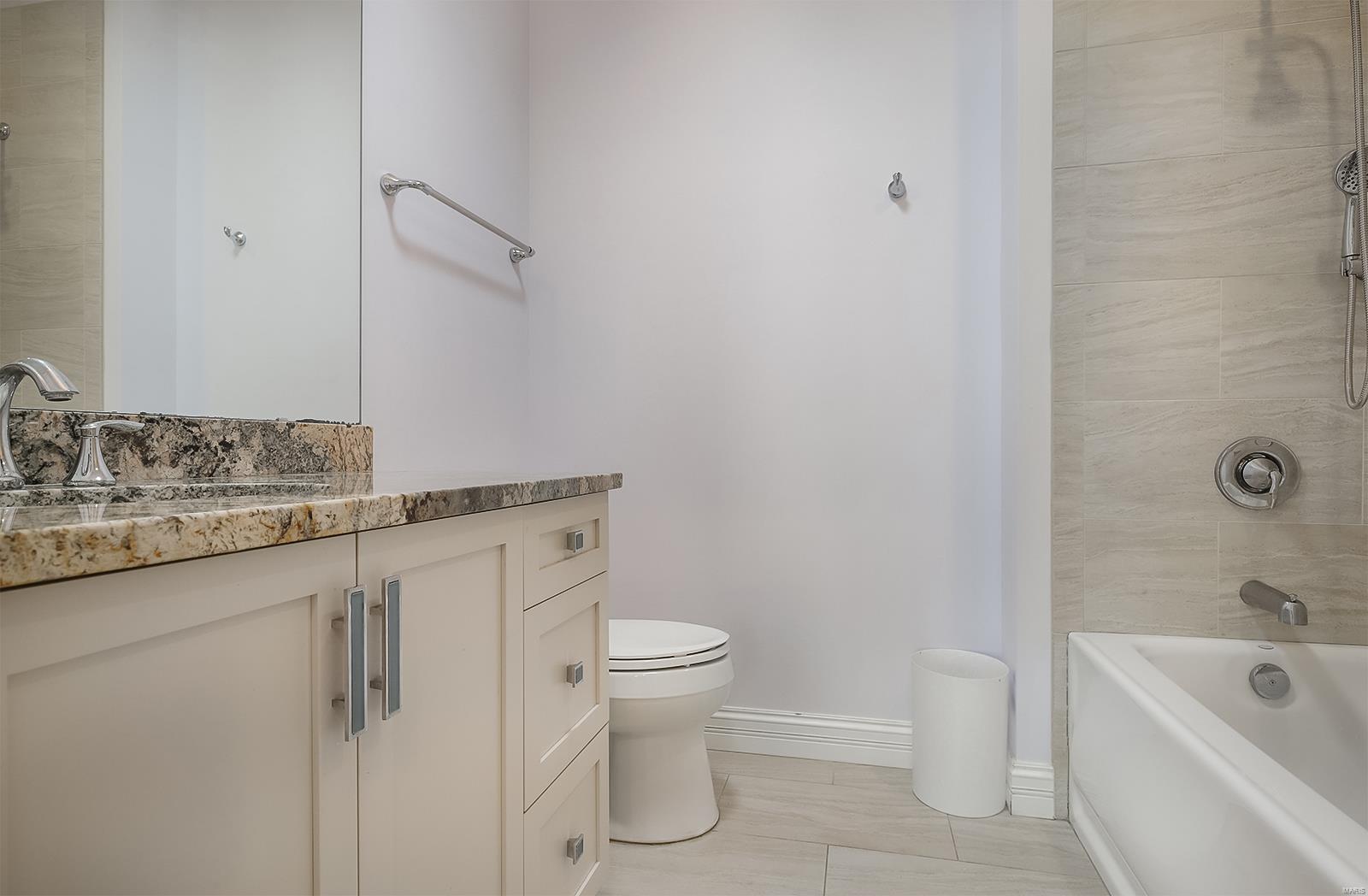 Lynnbrook - Residential