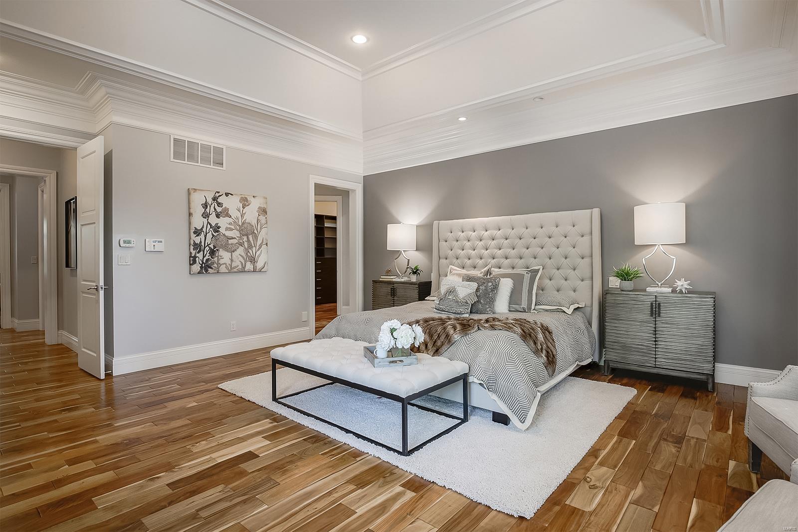 Lynnbrook - Residential