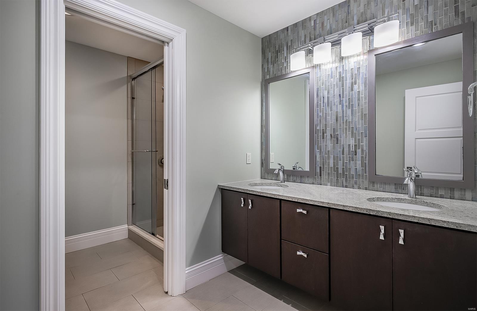 Lynnbrook - Residential