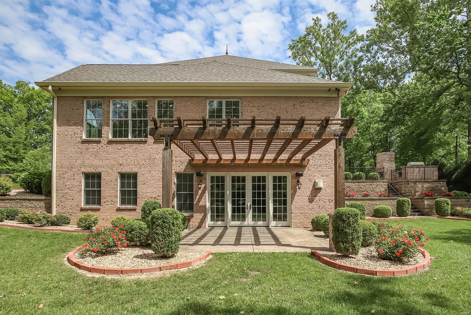 Lynnbrook - Residential