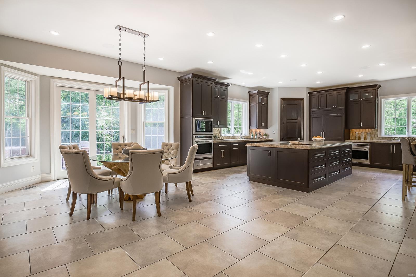 Lynnbrook - Residential