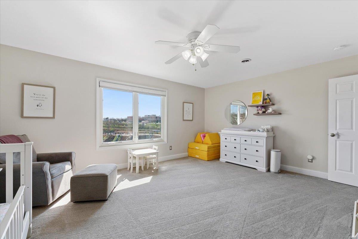 St Louis, Missouri 63144, United States, 5 Bedrooms Bedrooms, ,4 BathroomsBathrooms,Residential,Active,112897