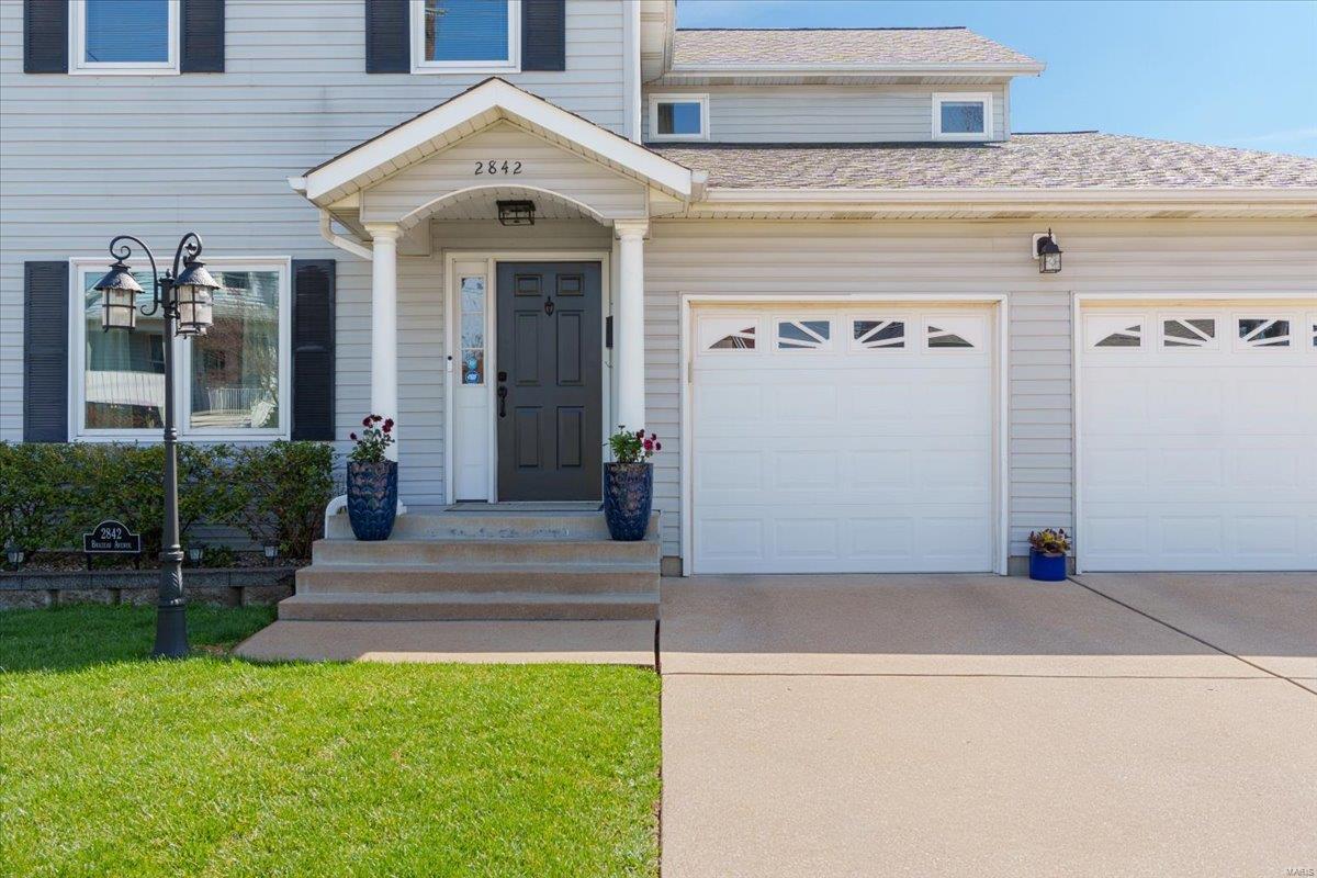 St Louis, Missouri 63144, United States, 5 Bedrooms Bedrooms, ,4 BathroomsBathrooms,Residential,Active,112897