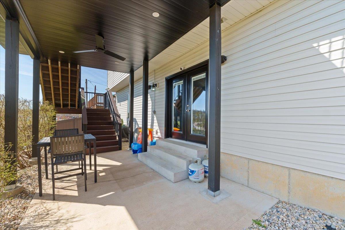 St Louis, Missouri 63144, United States, 5 Bedrooms Bedrooms, ,4 BathroomsBathrooms,Residential,Active,112897